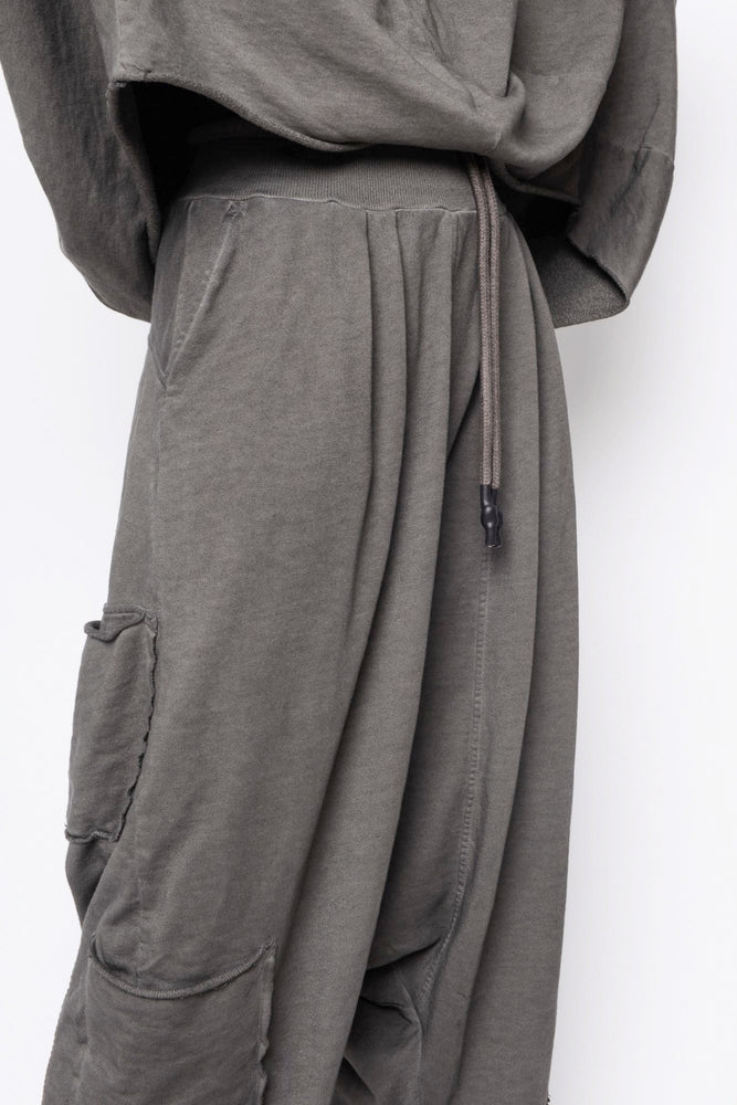 
                  
                    252.04.02 100% CO DARK WASH CHARCOAL
                  
                