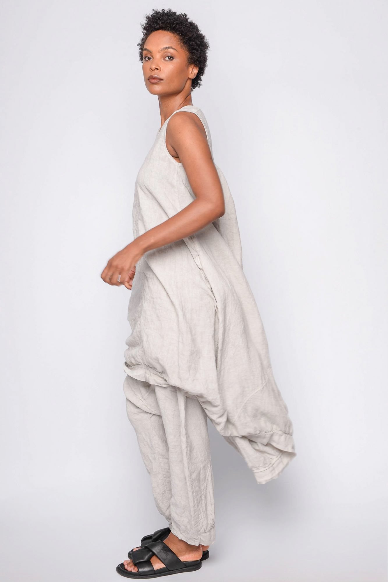 
                  
                    261.04.14 100% LINEN 401 RV NATURAL
                  
                