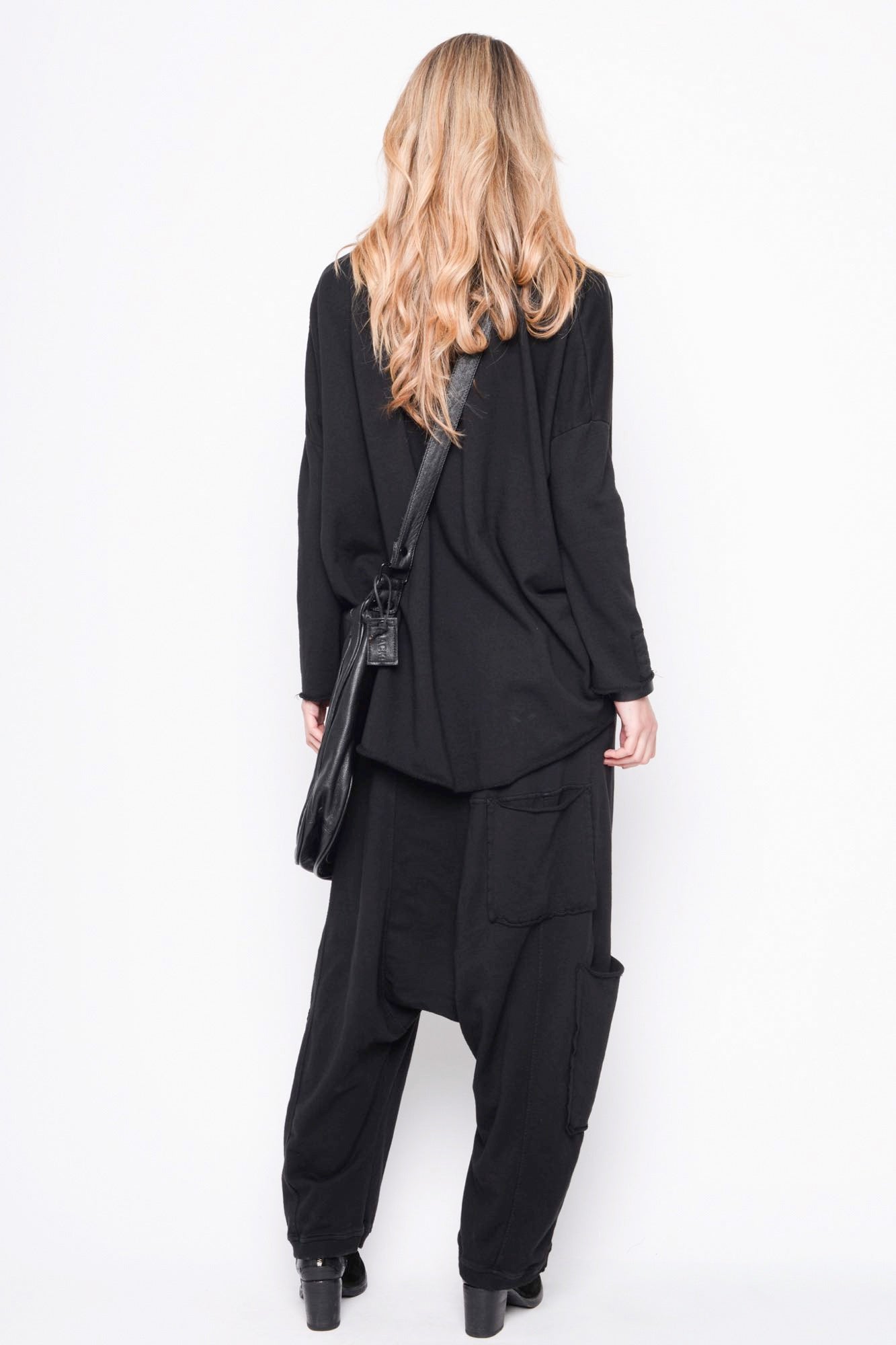 
                  
                    252.04.04 100% CO 100 BLACK
                  
                