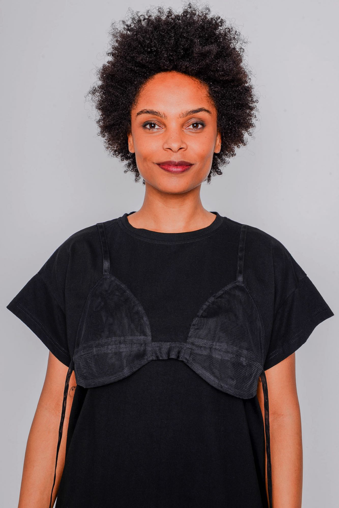 
                  
                    ID.05.05.02 100% CO / 100% PL 100 BLACK
                  
                