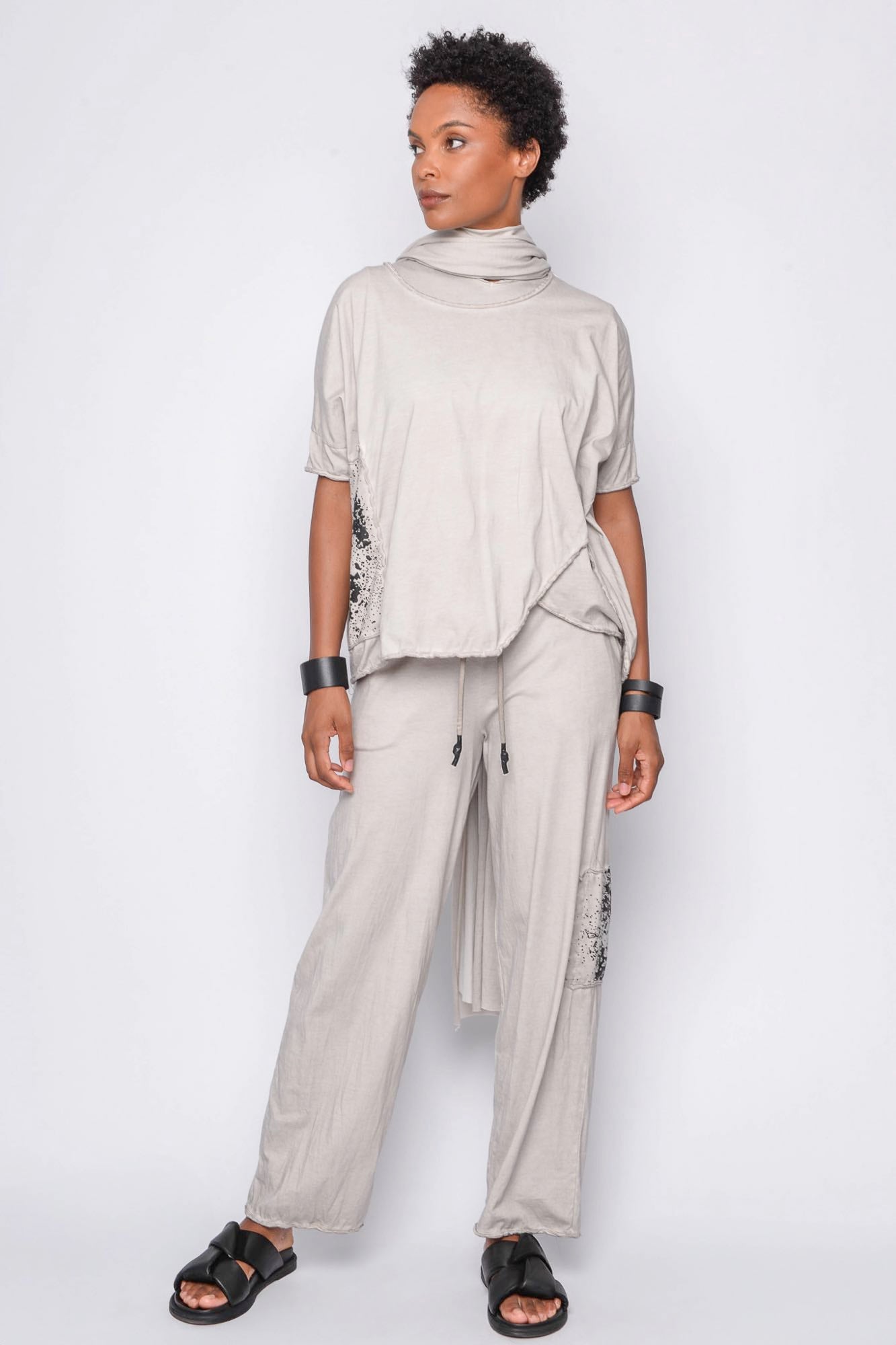 
                  
                    261.01.04 100% LIGHT JERSEY CO 403 RV OFF WHITE
                  
                