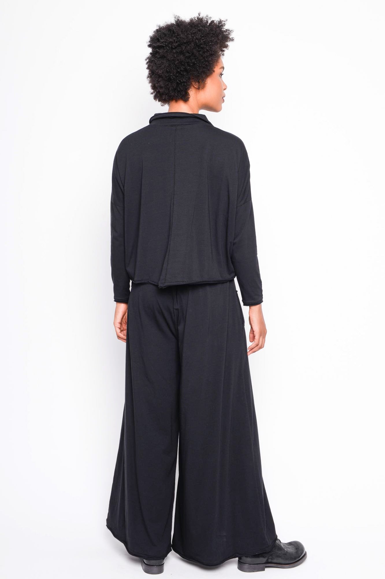
                  
                    262.06.02 100 BLACK
                  
                
