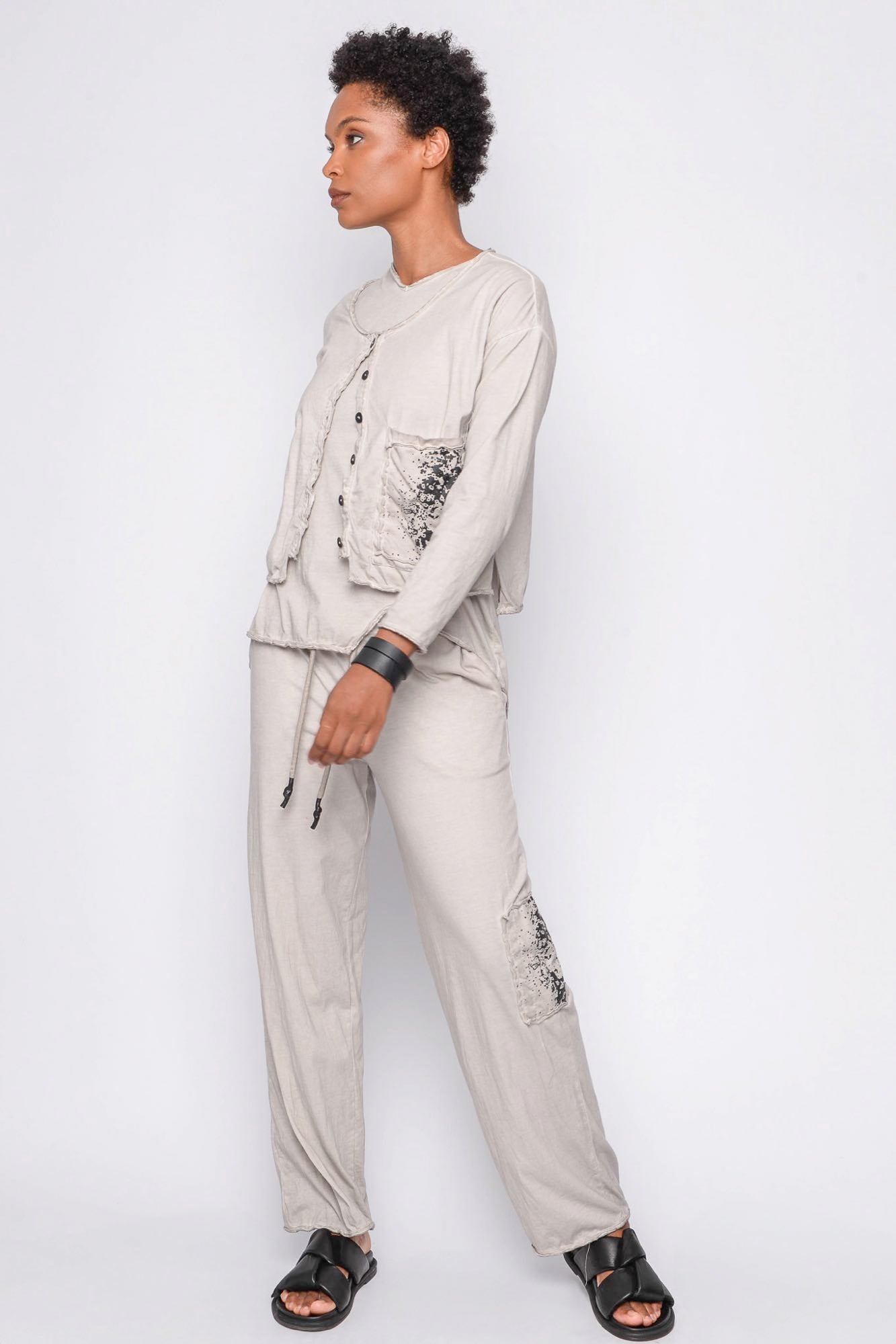 
                  
                    261.01.08 100% LIGHT JERSEY CO 403 RV OFF WHITE
                  
                