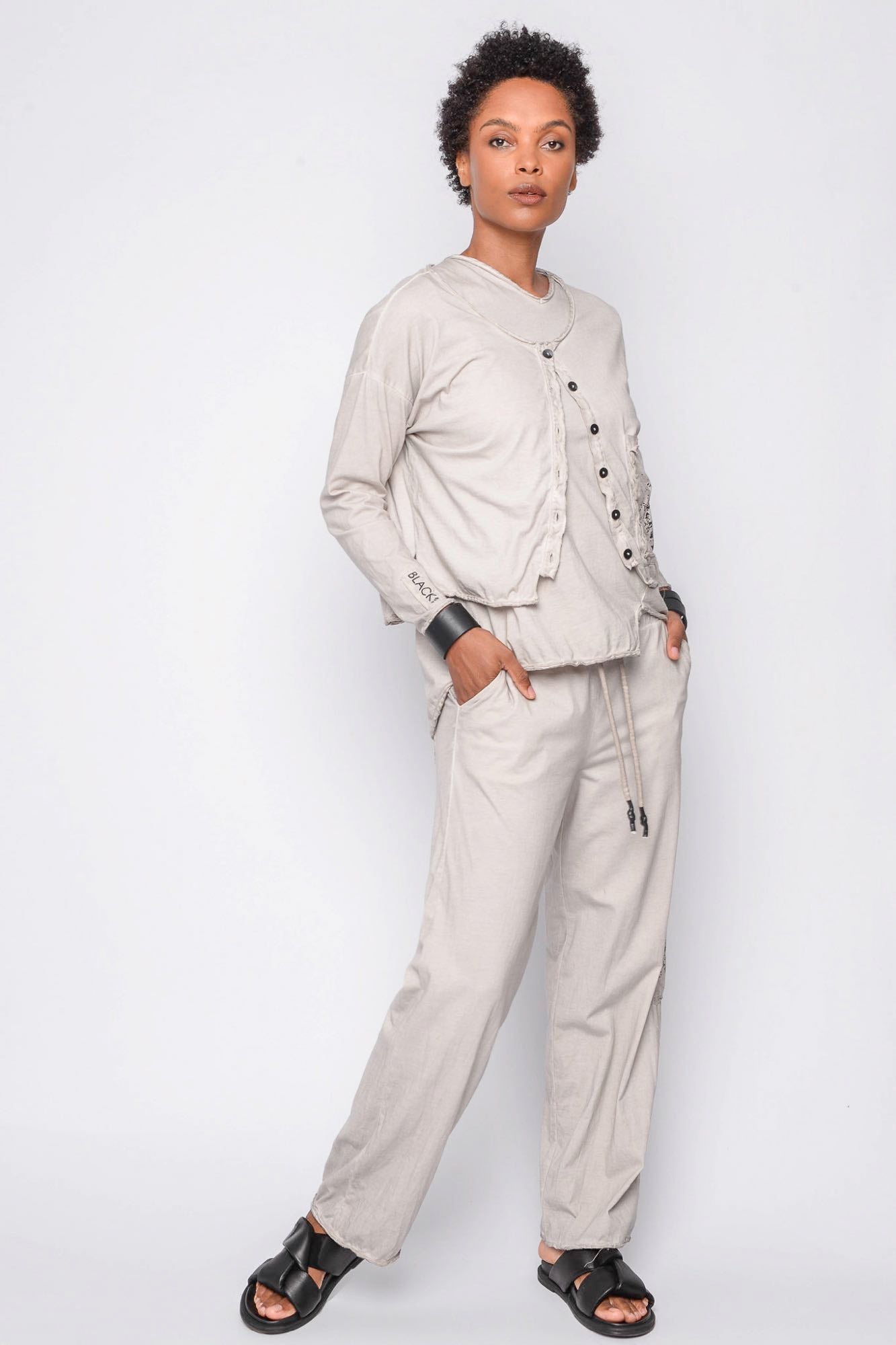 
                  
                    261.01.08 100% LIGHT JERSEY CO 403 RV OFF WHITE
                  
                