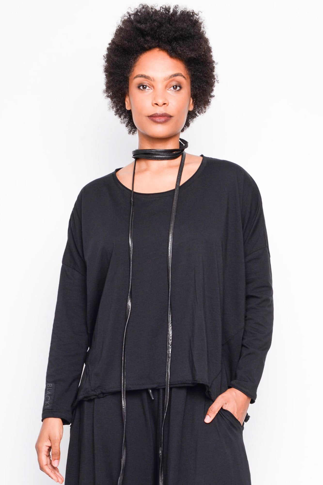 
                  
                    262.06.03 100 BLACK
                  
                