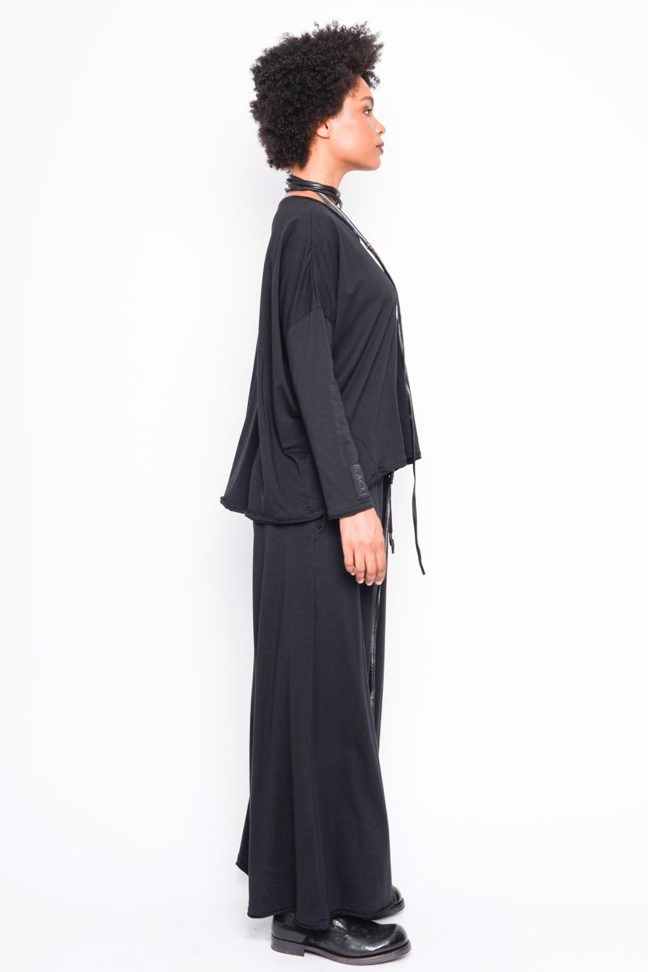 
                  
                    262.06.03 100 BLACK
                  
                
