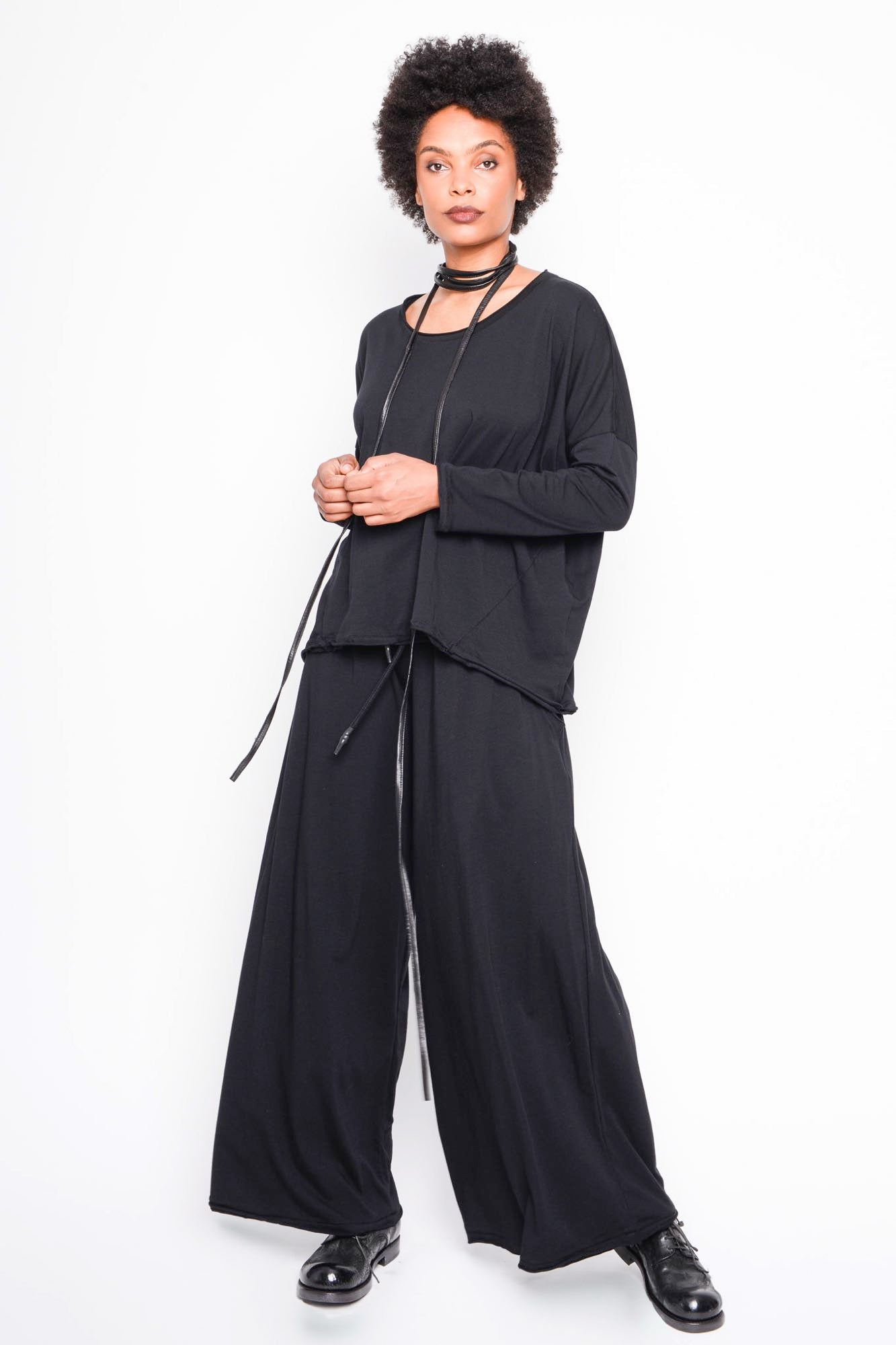 
                  
                    262.06.03 100 BLACK
                  
                