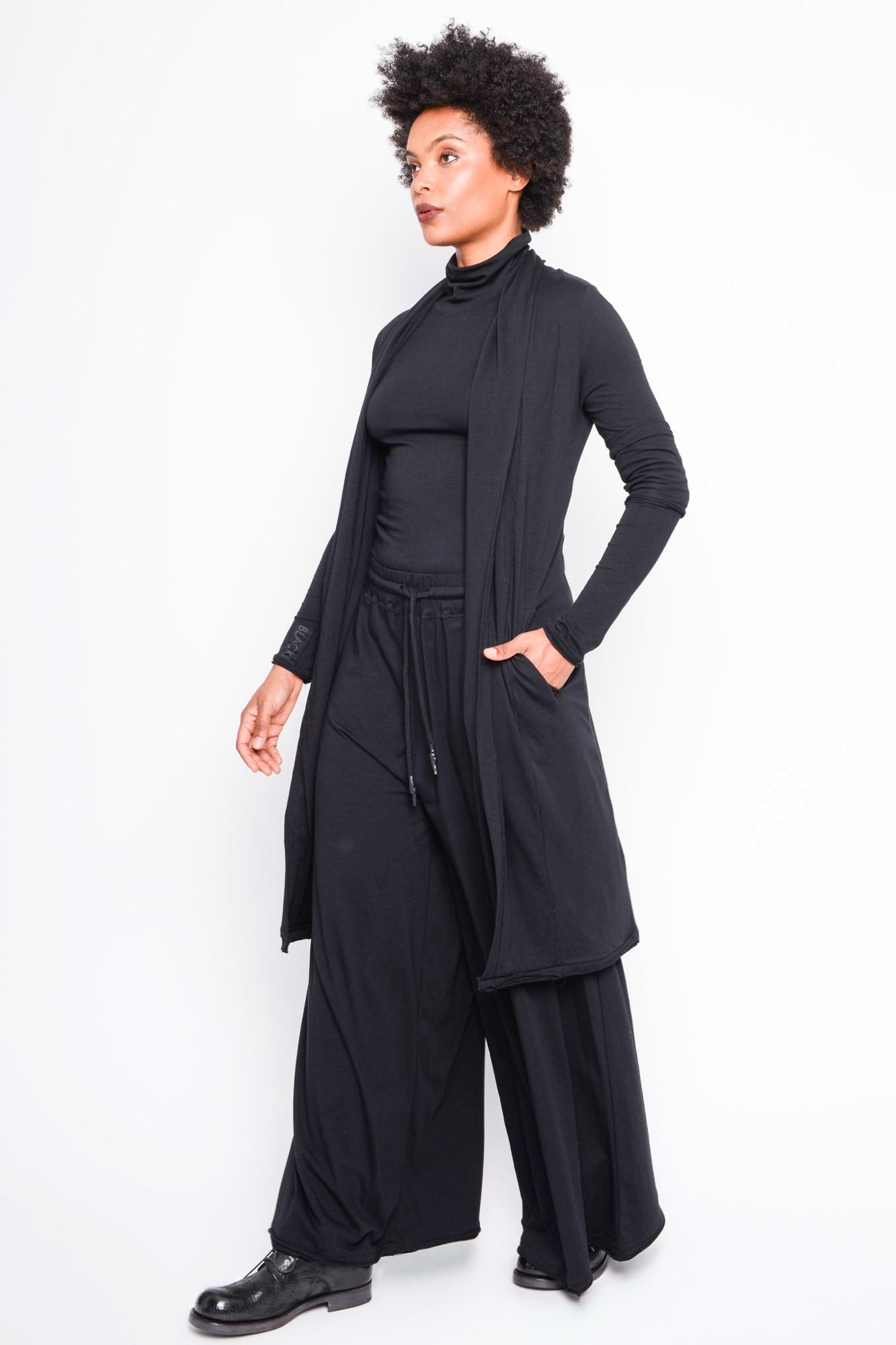 
                  
                    262.06.09 100 BLACK
                  
                
