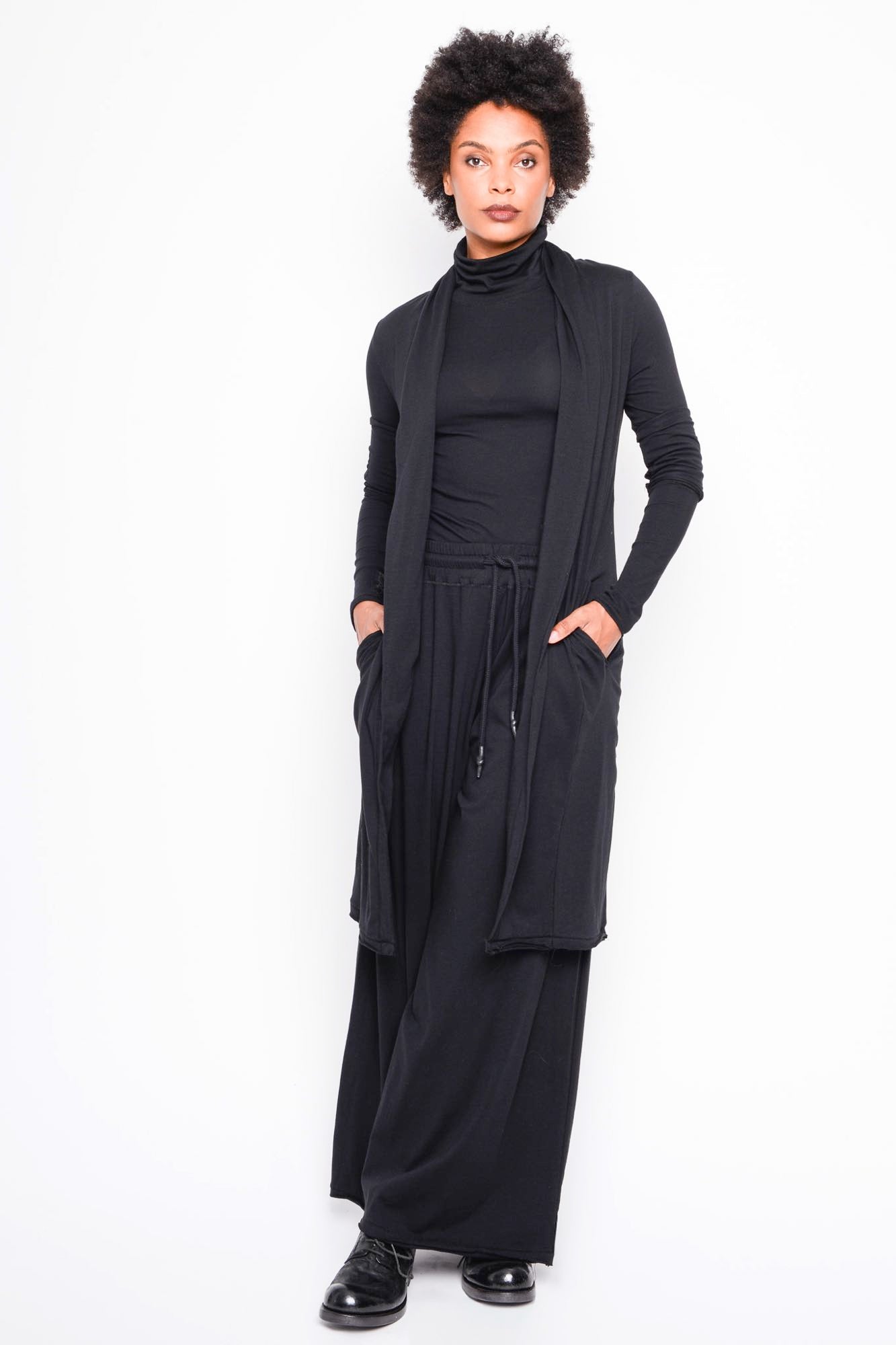 
                  
                    262.06.09 100 BLACK
                  
                