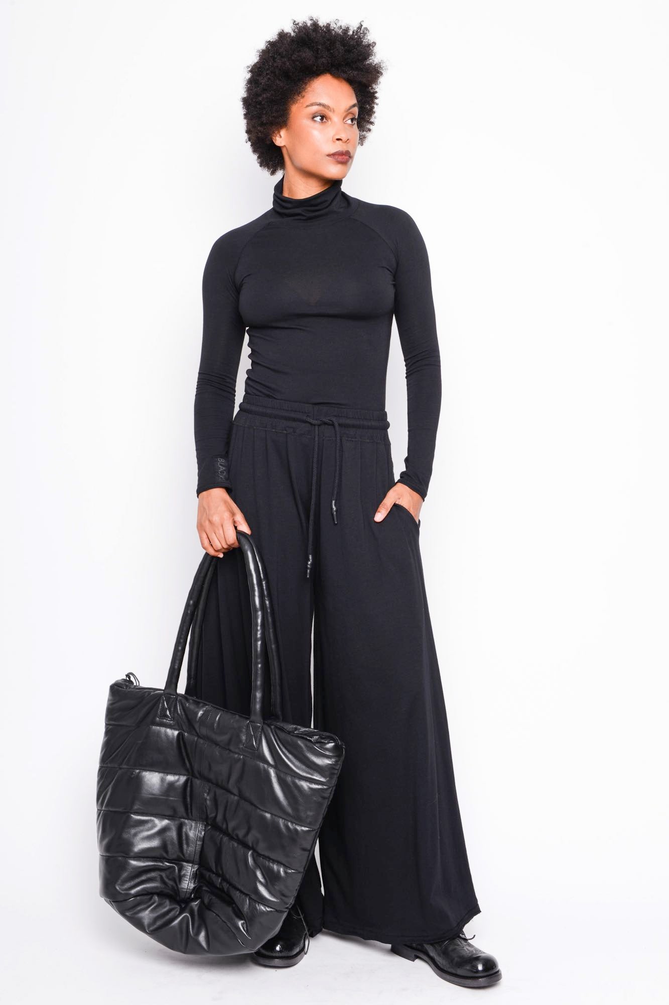 
                  
                    B40.262.40.18 100 BLACK
                  
                