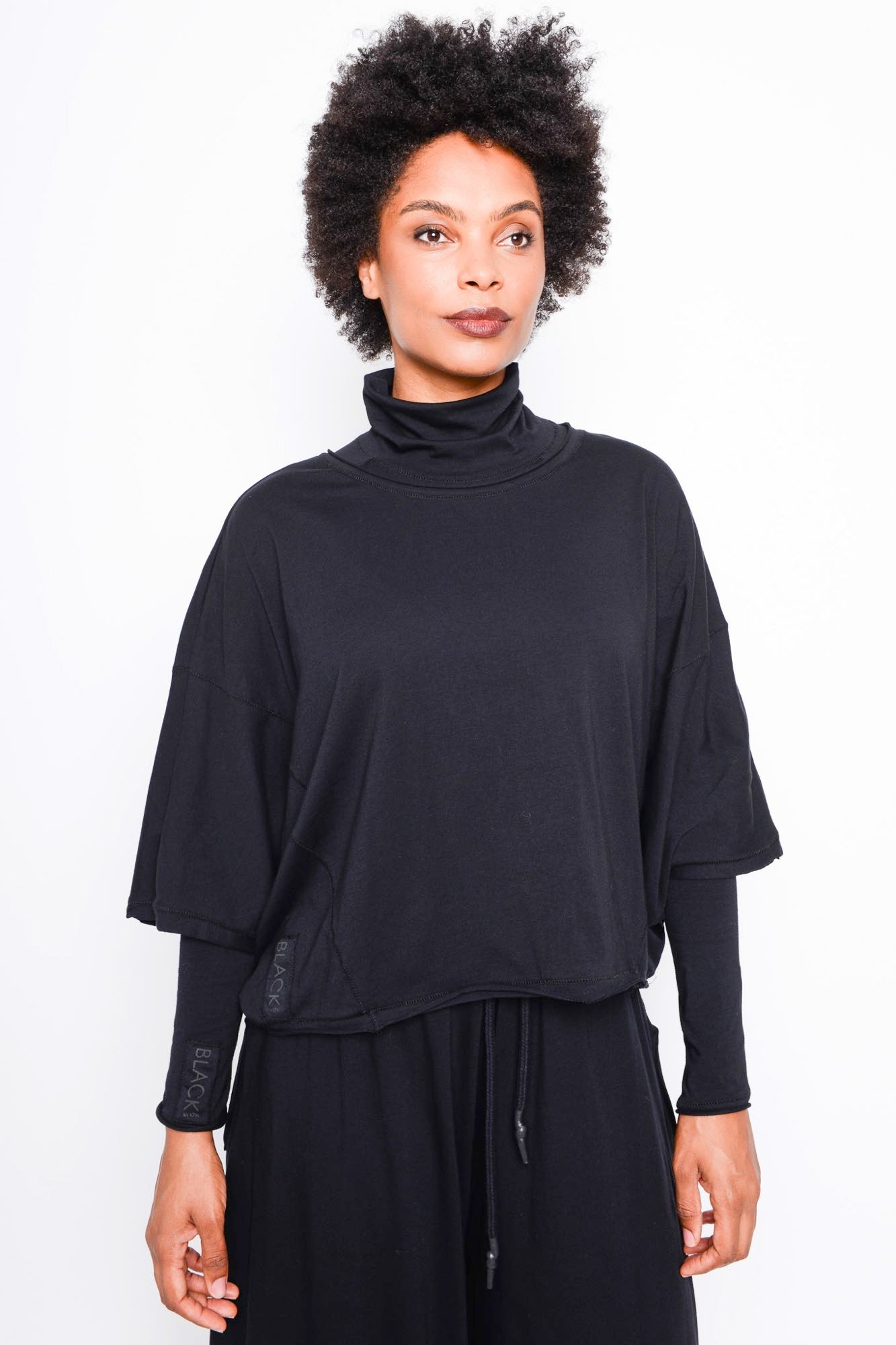 
                  
                    262.06.01 100 BLACK
                  
                