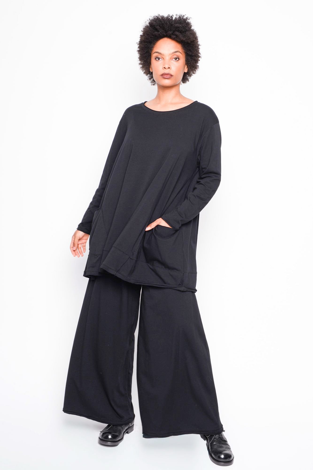 
                  
                    262.06.04 100 BLACK
                  
                