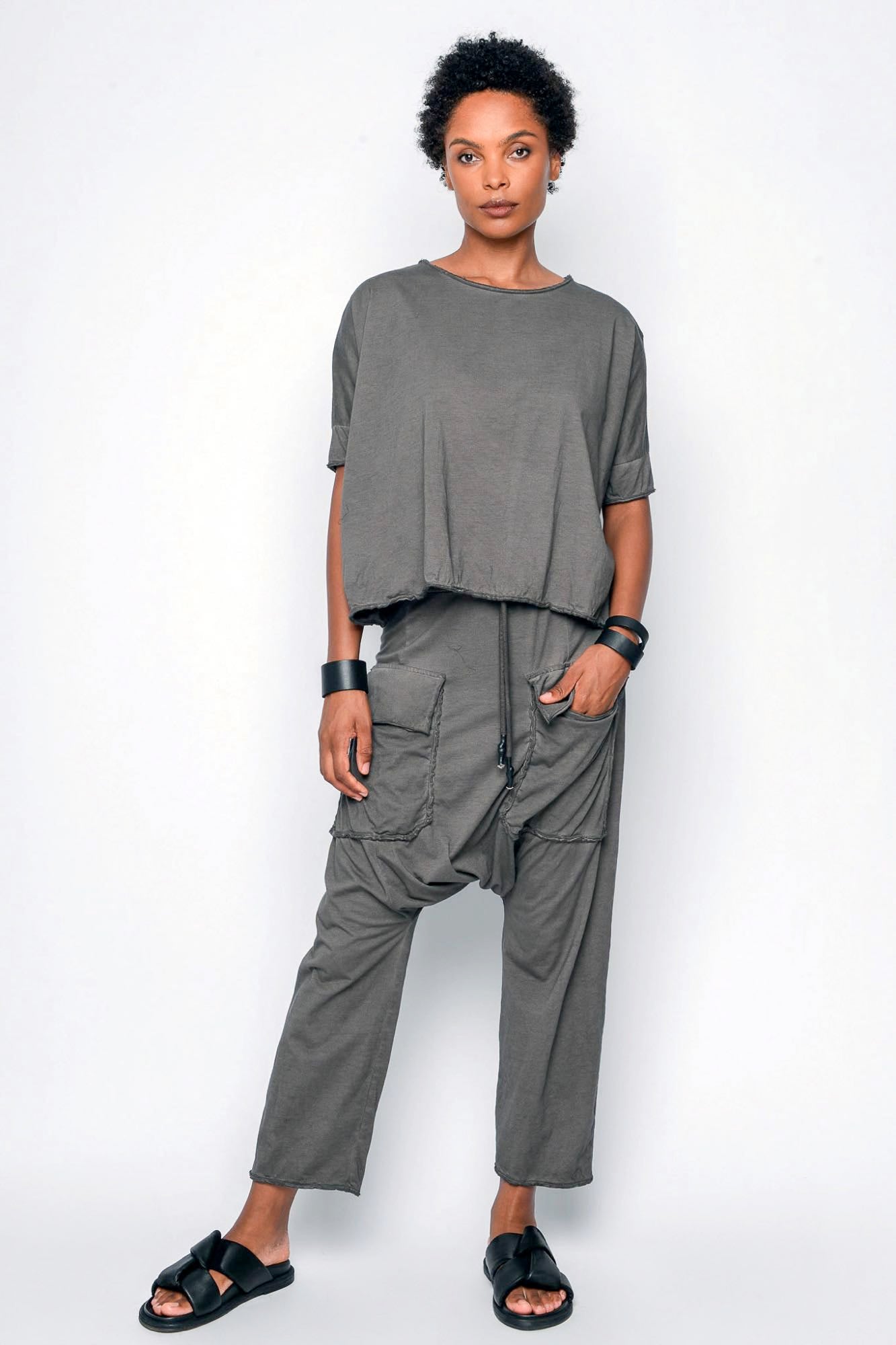 
                  
                    261.01.06 100% LIGHT JERSEY CO 183 RV CHARCOAL
                  
                