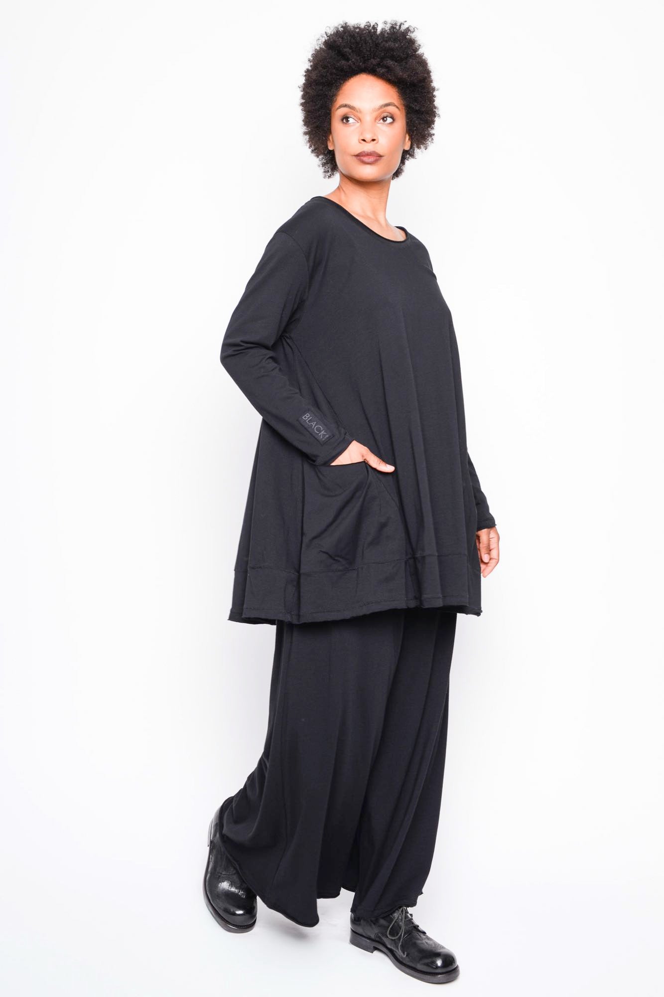 
                  
                    262.06.04 100 BLACK
                  
                