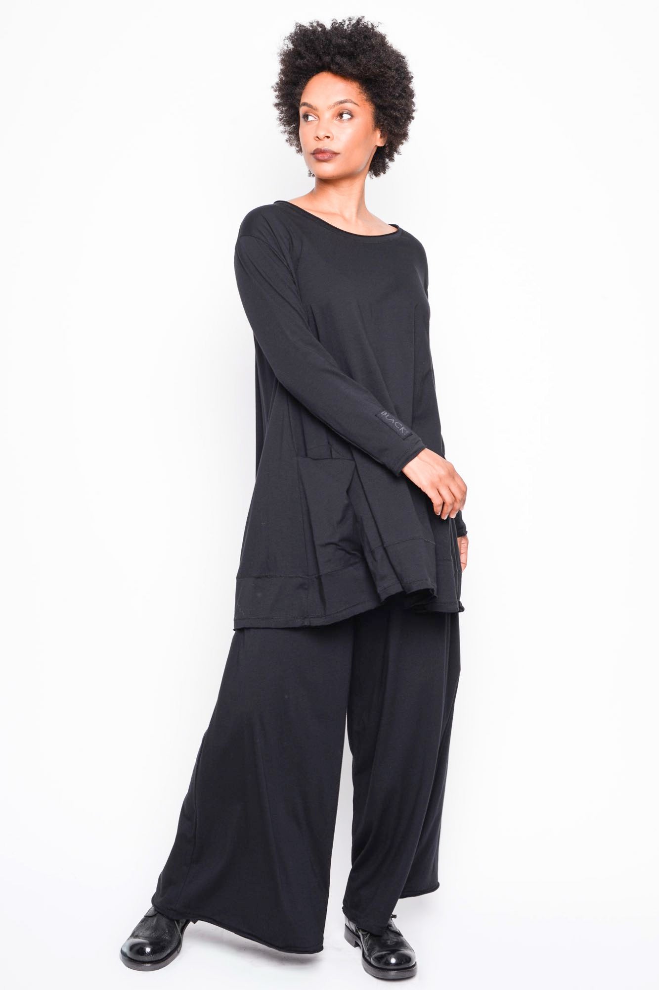 
                  
                    262.06.04 100 BLACK
                  
                