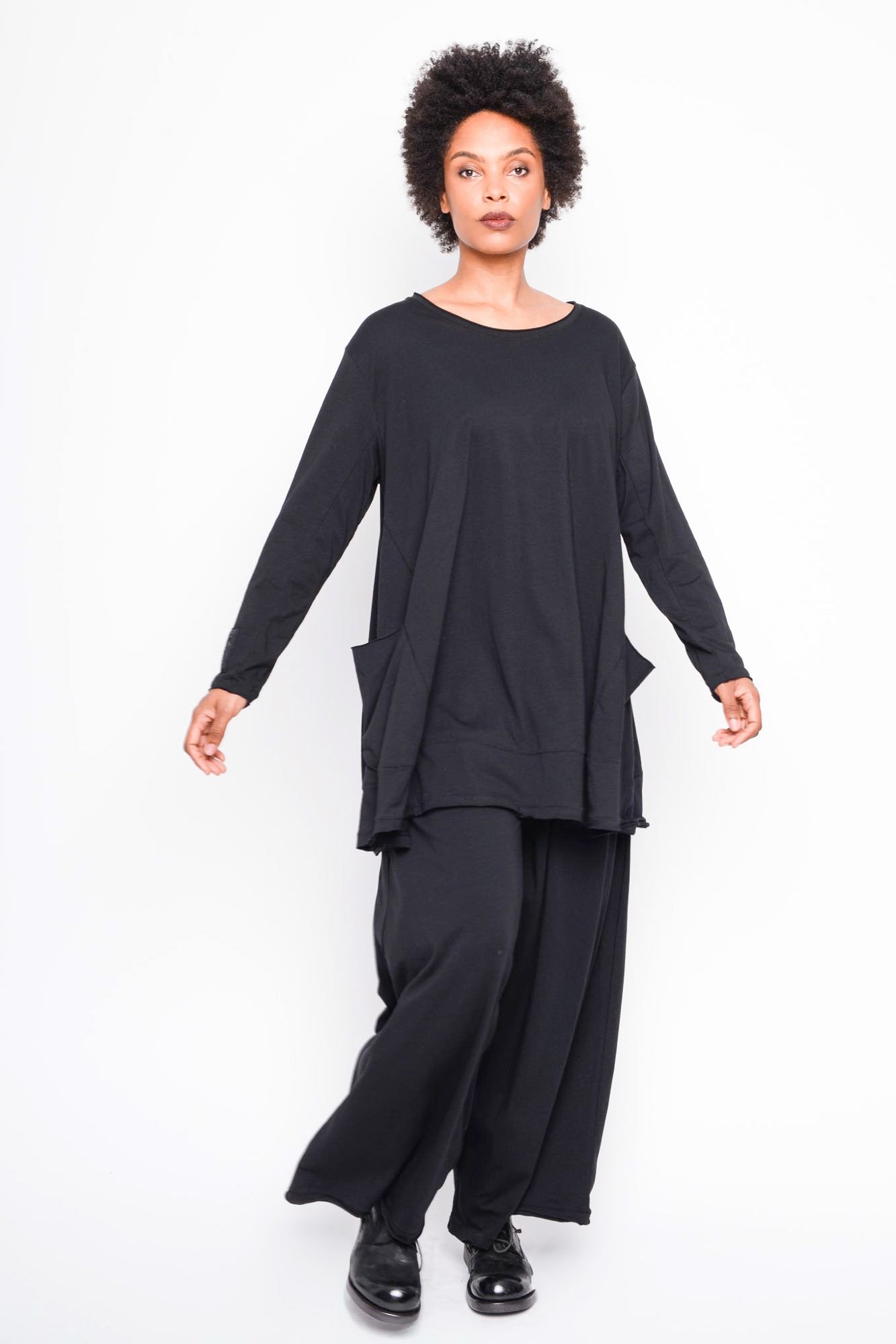
                  
                    262.06.04 100 BLACK
                  
                