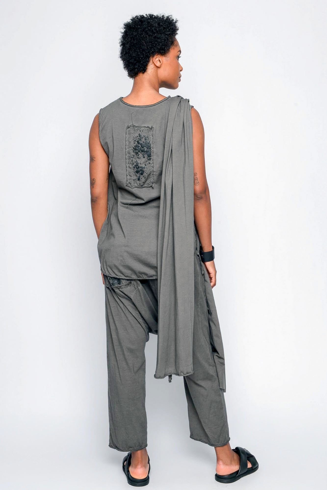 
                  
                    261.01.02 100% LIGHT JERSEY CO 183 RV CHARCOAL
                  
                