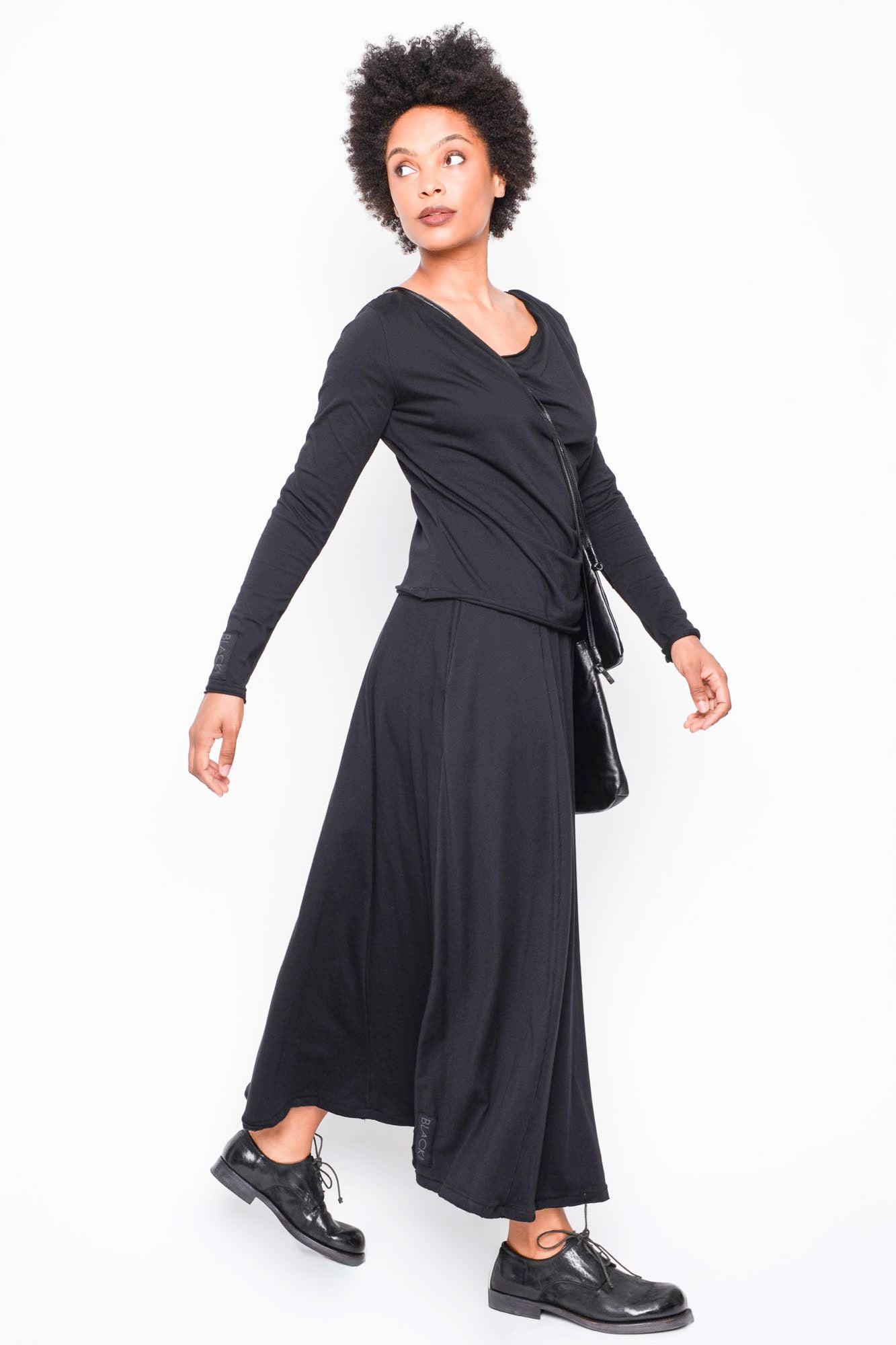 
                  
                    262.06.10 100 BLACK
                  
                
