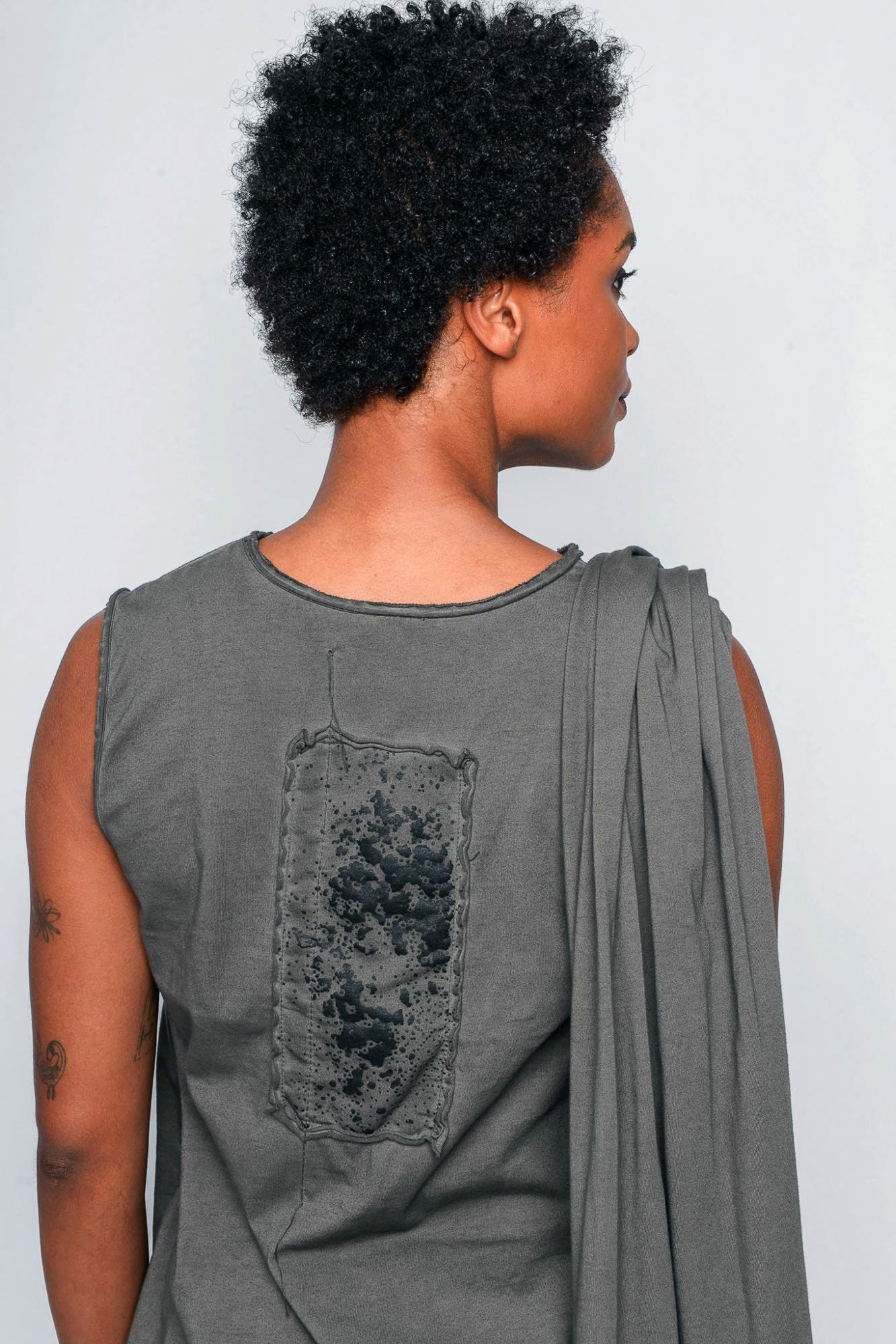 
                  
                    261.01.02 100% LIGHT JERSEY CO 183 RV CHARCOAL
                  
                