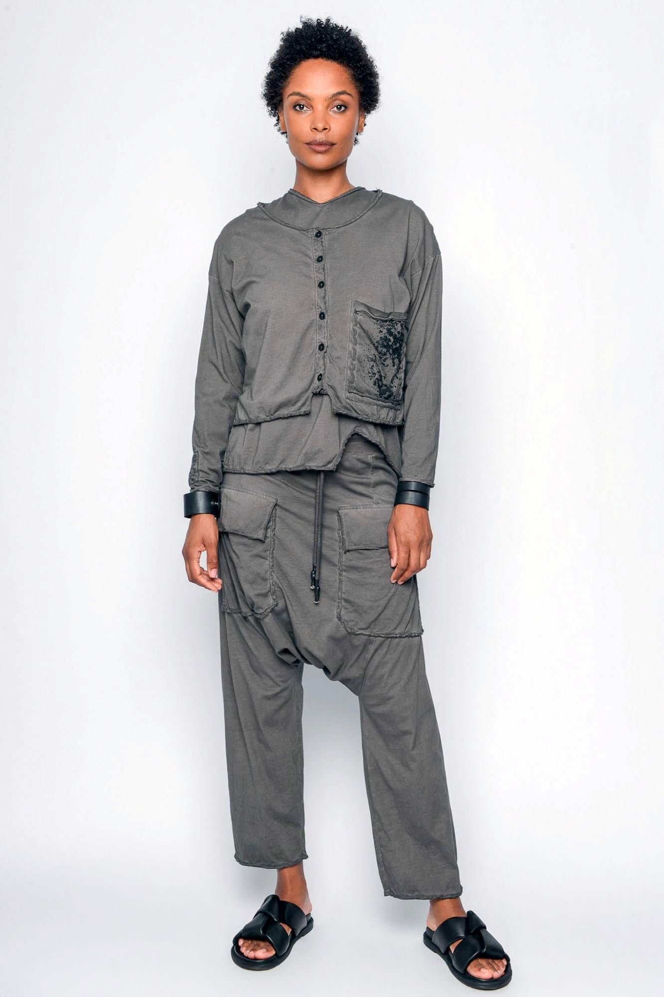 
                  
                    261.01.05 100% LIGHT JERSEY CO 183 RV CHARCOAL
                  
                