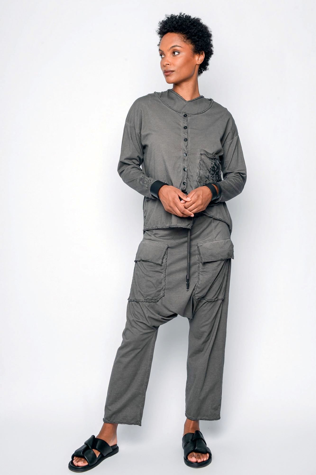 
                  
                    261.01.05 100% LIGHT JERSEY CO 183 RV CHARCOAL
                  
                