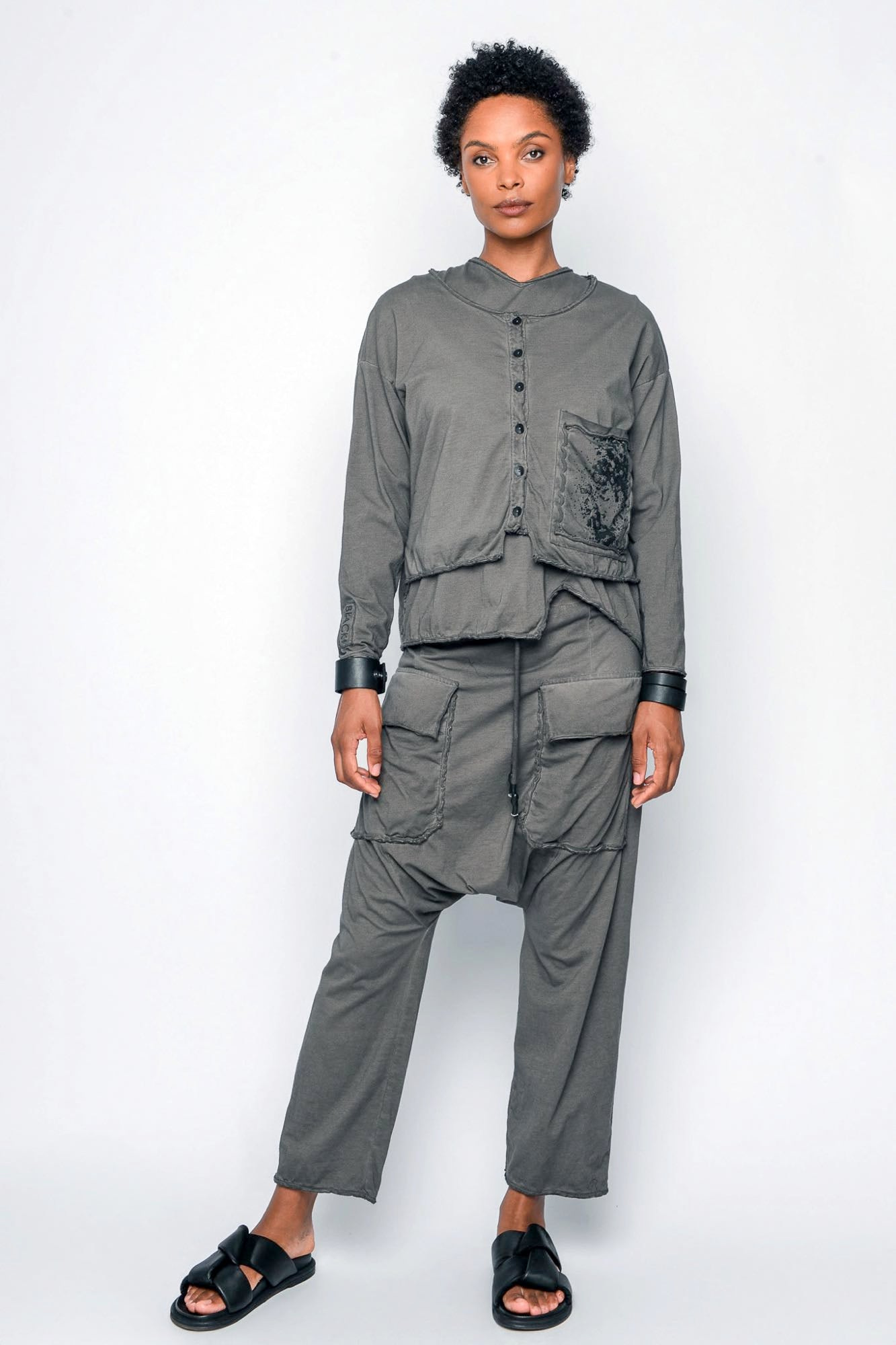 
                  
                    261.01.05 100% LIGHT JERSEY CO 183 RV CHARCOAL
                  
                