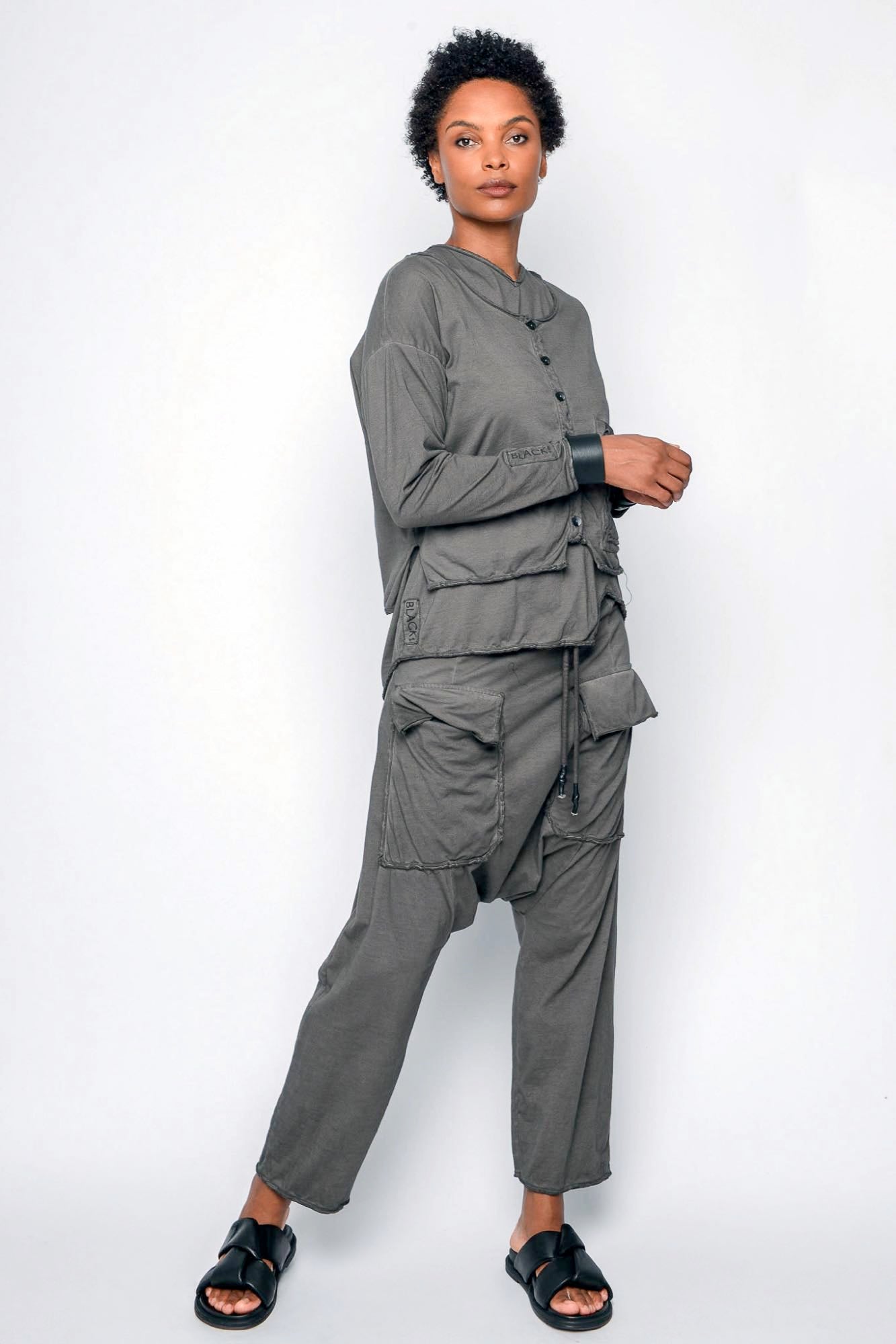 
                  
                    261.01.06 100% LIGHT JERSEY CO 183 RV CHARCOAL
                  
                