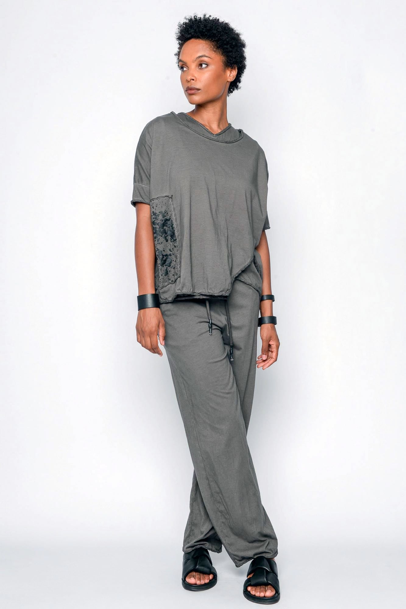 
                  
                    261.01.08 100% LIGHT JERSEY CO 183 RV CHARCOAL
                  
                