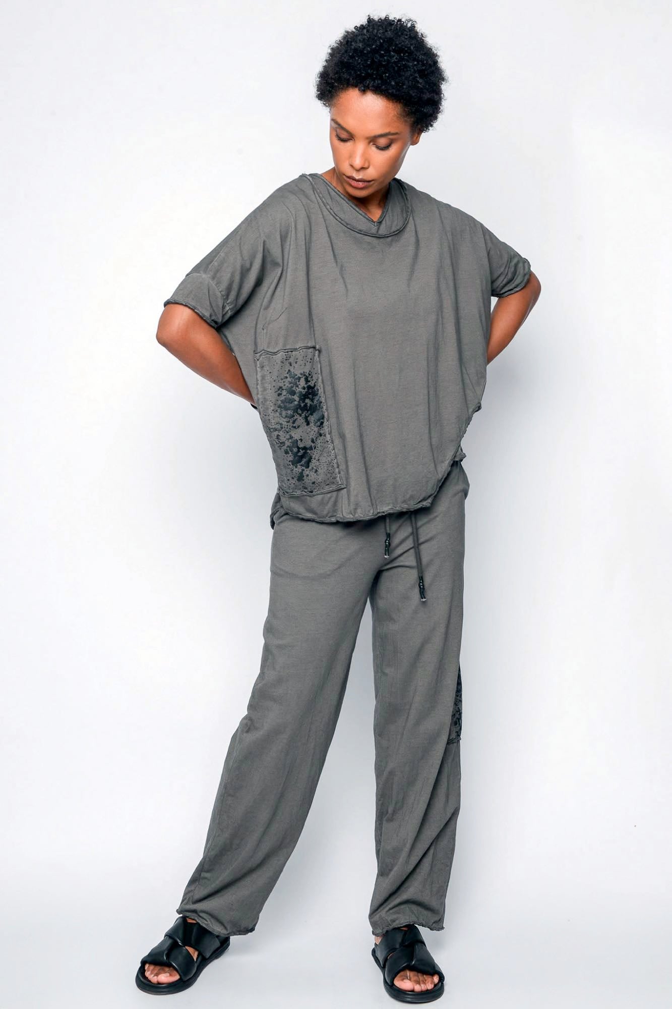 
                  
                    261.01.04 100% LIGHT JERSEY CO 183 RV CHARCOAL
                  
                