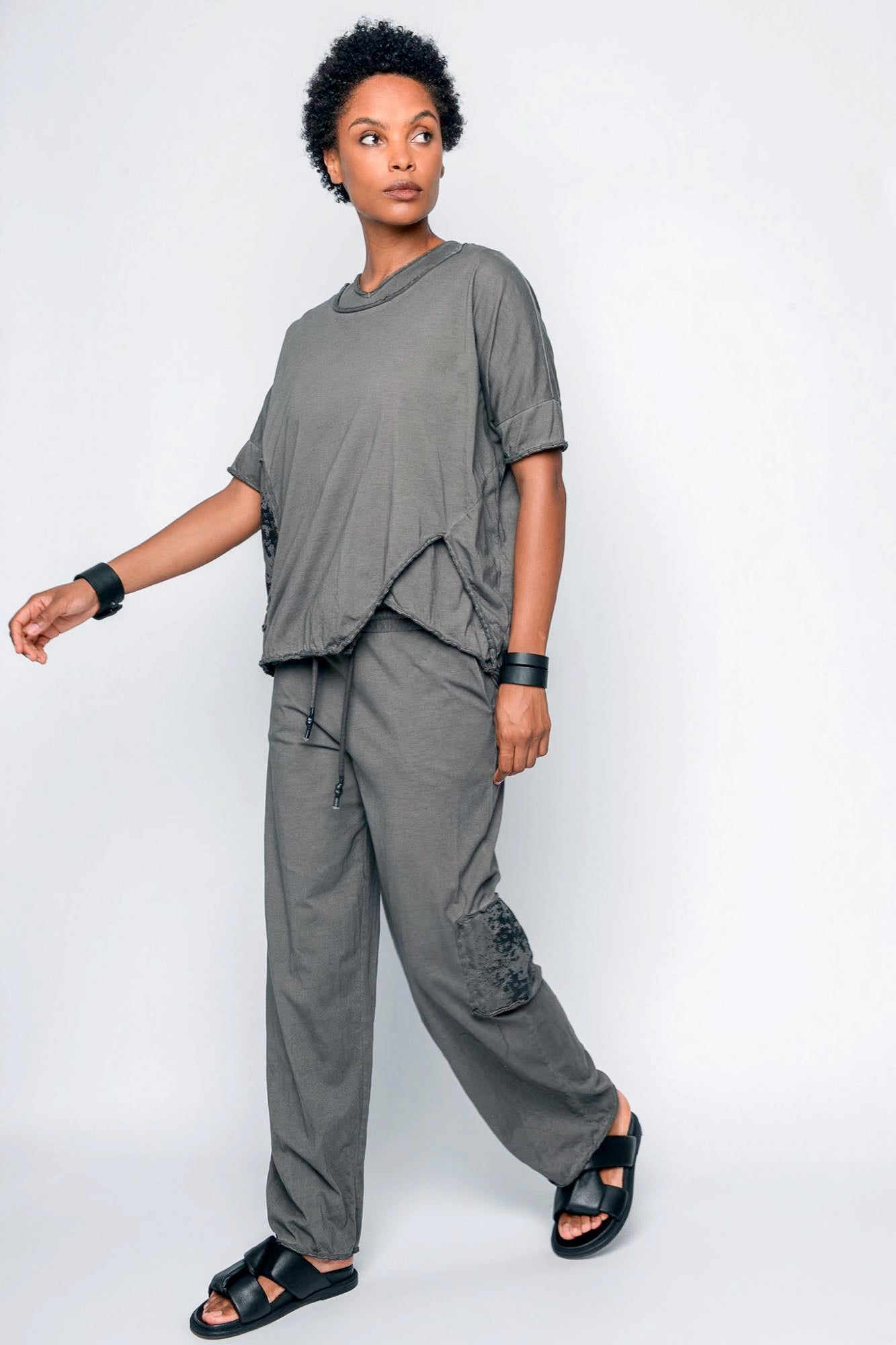 
                  
                    261.01.04 100% LIGHT JERSEY CO 183 RV CHARCOAL
                  
                