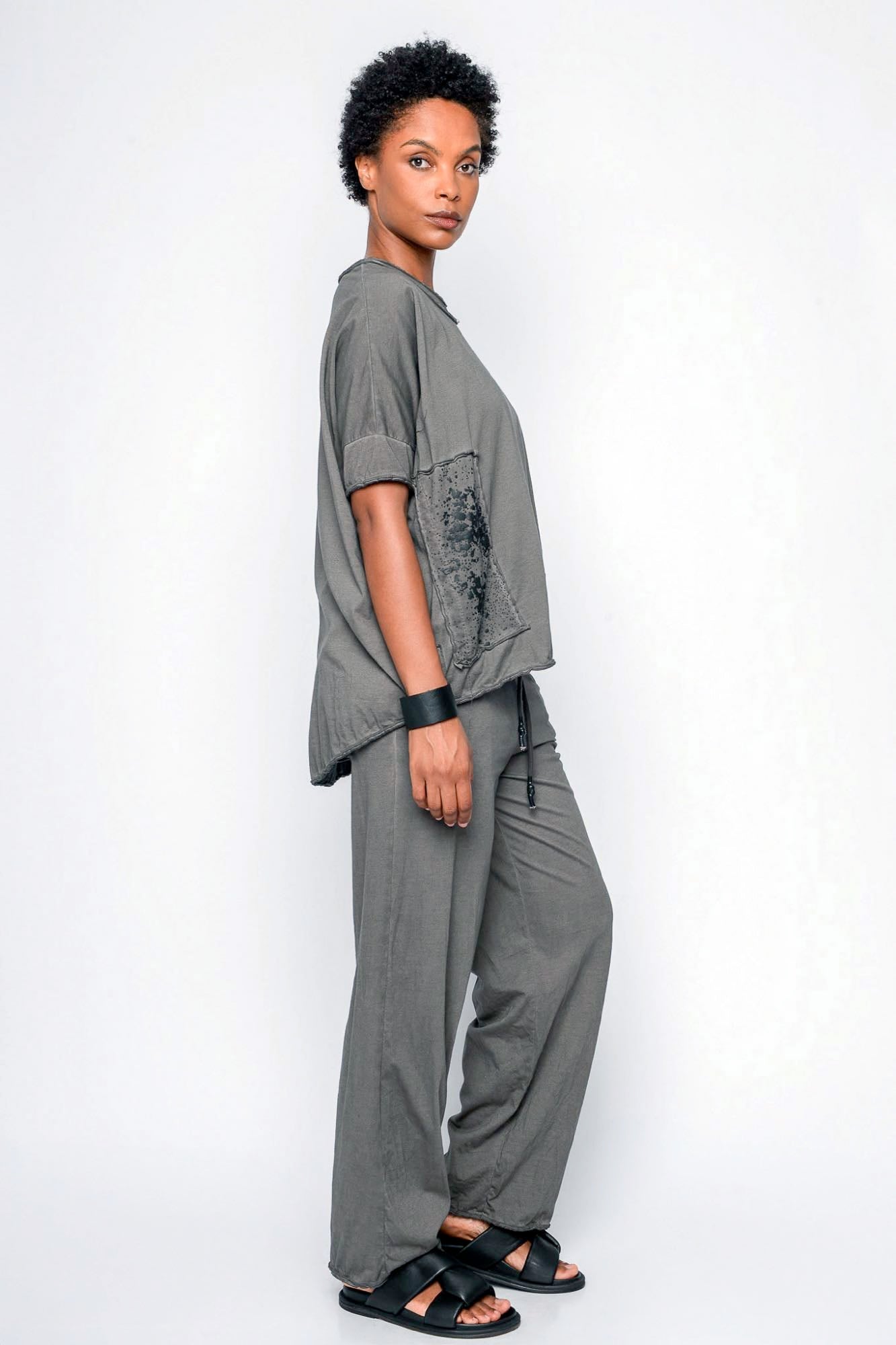 
                  
                    261.01.08 100% LIGHT JERSEY CO 183 RV CHARCOAL
                  
                