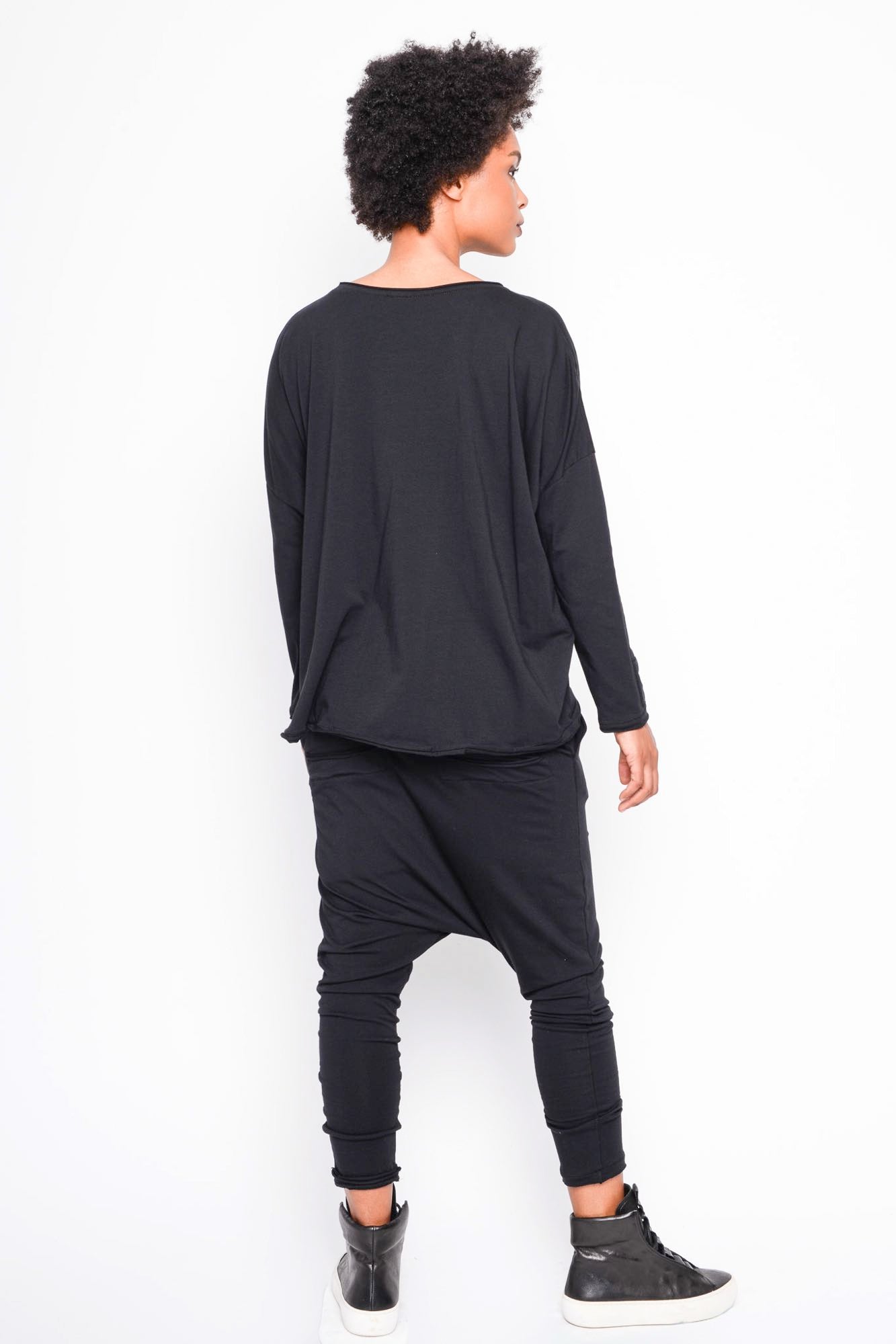 
                  
                    262.06.13 100 BLACK
                  
                