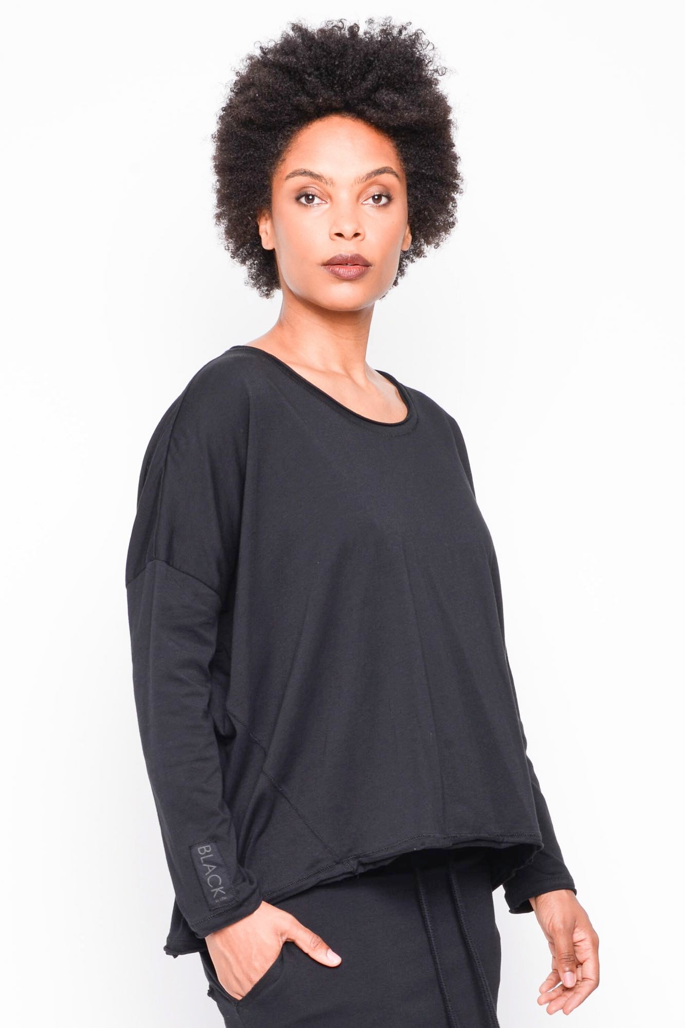 
                  
                    262.06.13 100 BLACK
                  
                