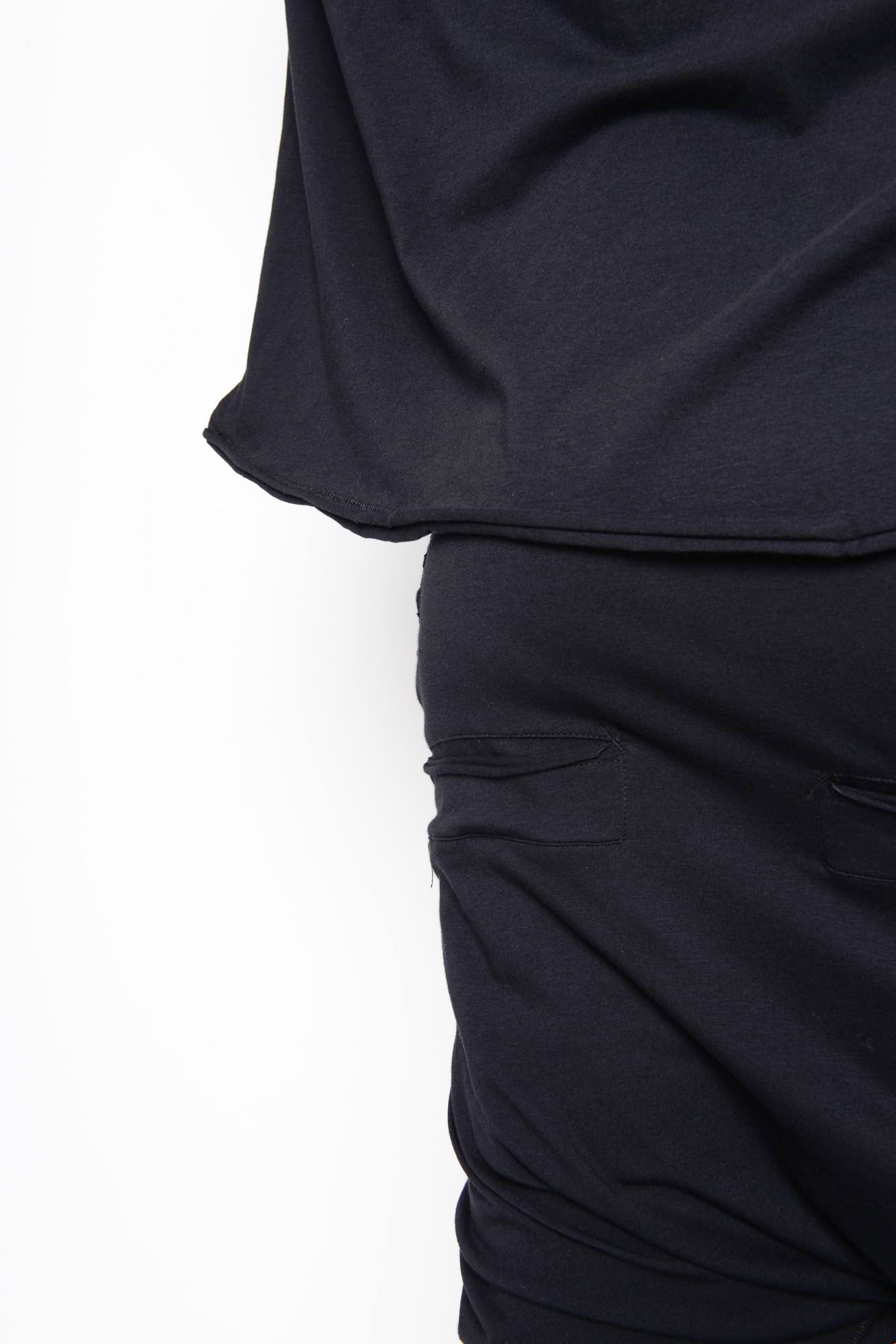 
                  
                    262.06.13 100 BLACK
                  
                