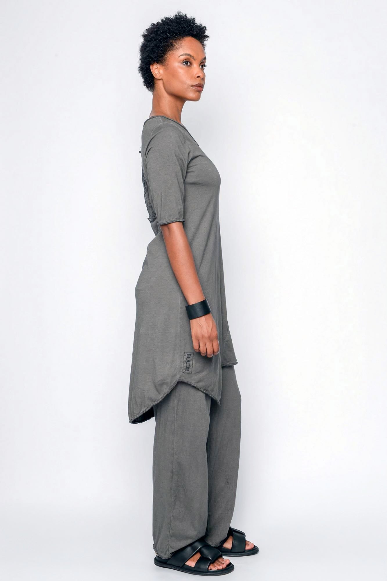 
                  
                    261.01.03 100% LIGHT JERSEY CO 183 RV CHARCOAL
                  
                