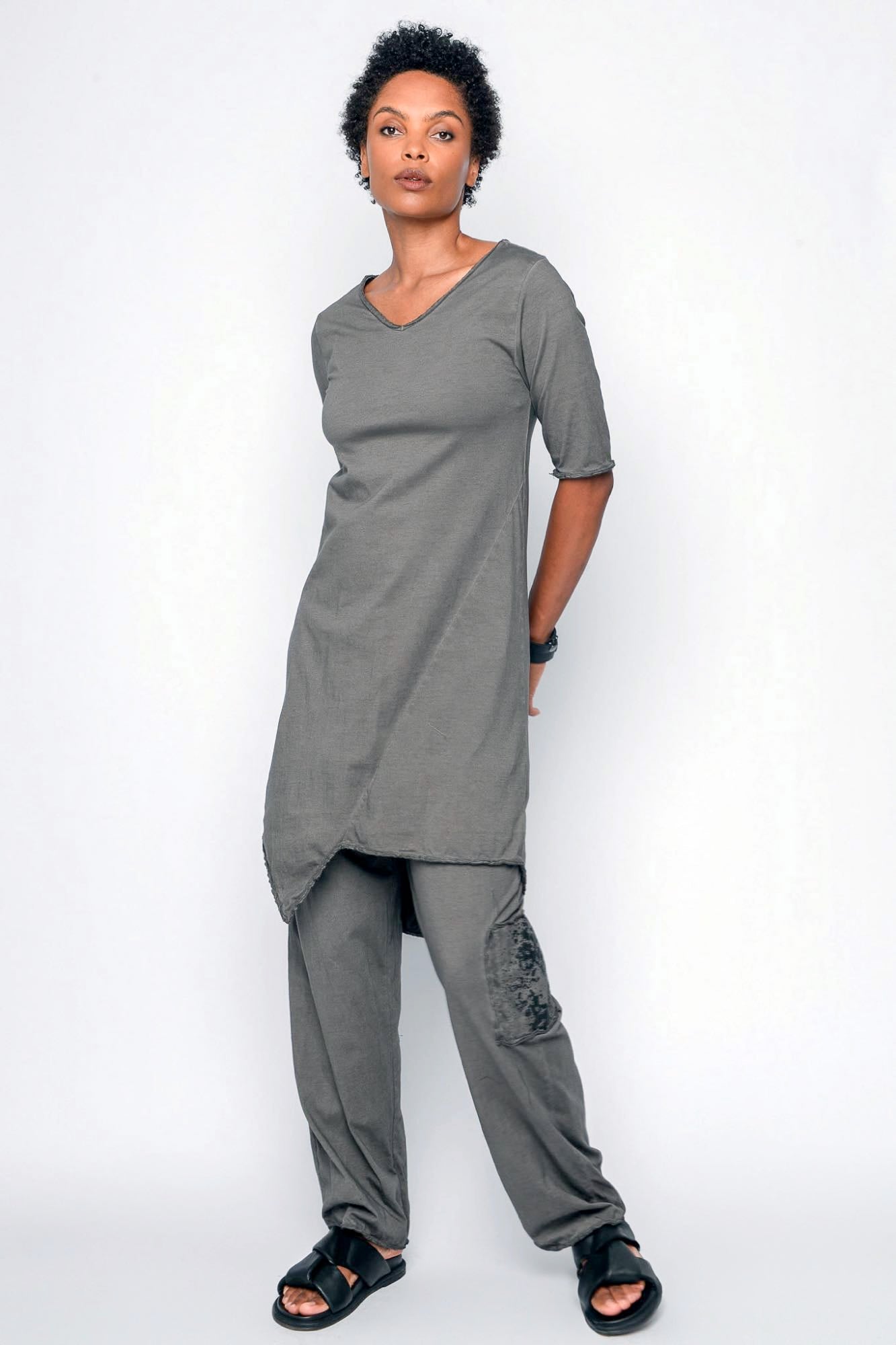 
                  
                    261.01.03 100% LIGHT JERSEY CO 183 RV CHARCOAL
                  
                