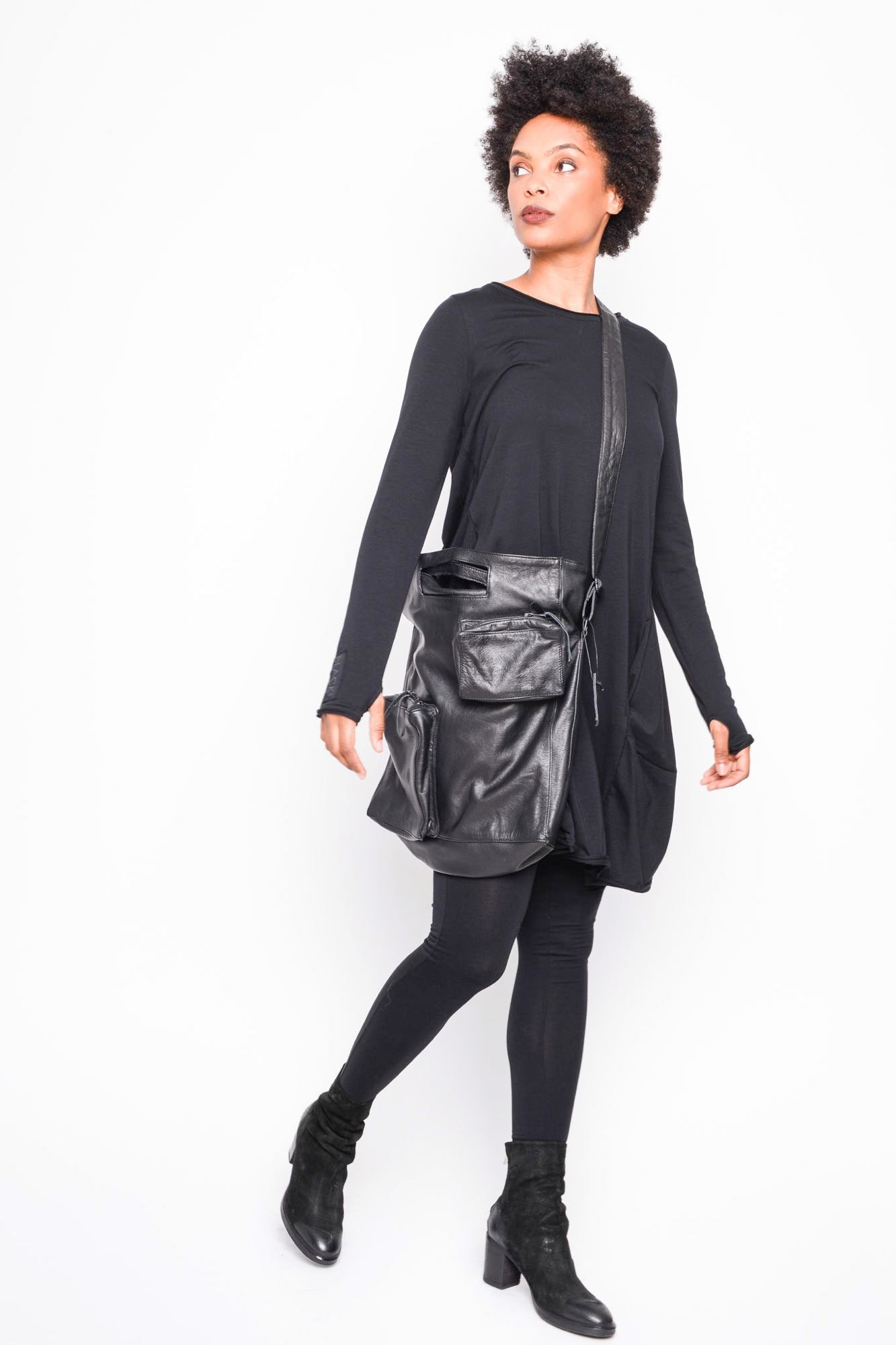 
                  
                    B40.262.40.20 100 BLACK
                  
                