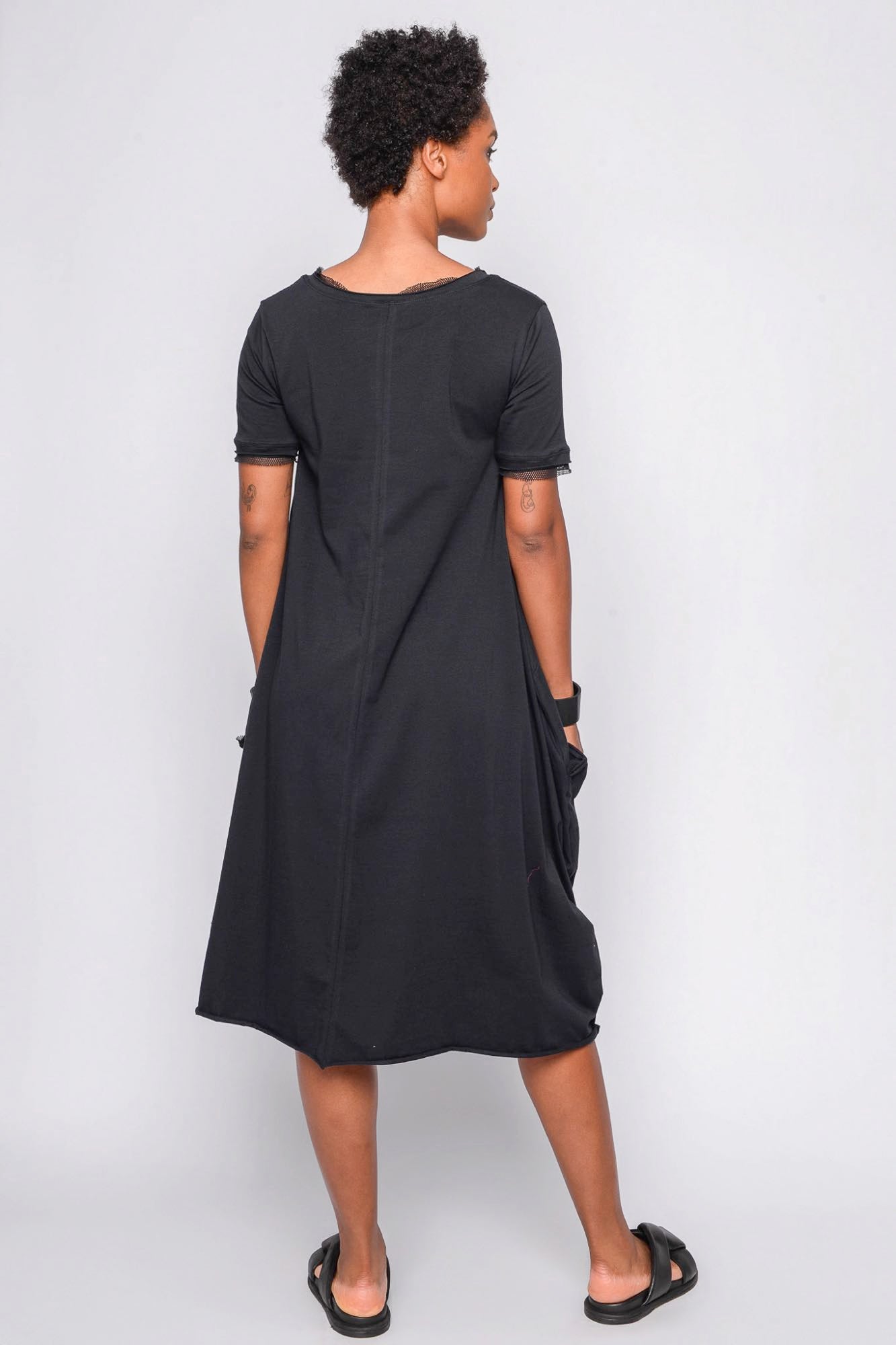 
                  
                    261.02.11 95% CO 5% EA 100 BLACK
                  
                