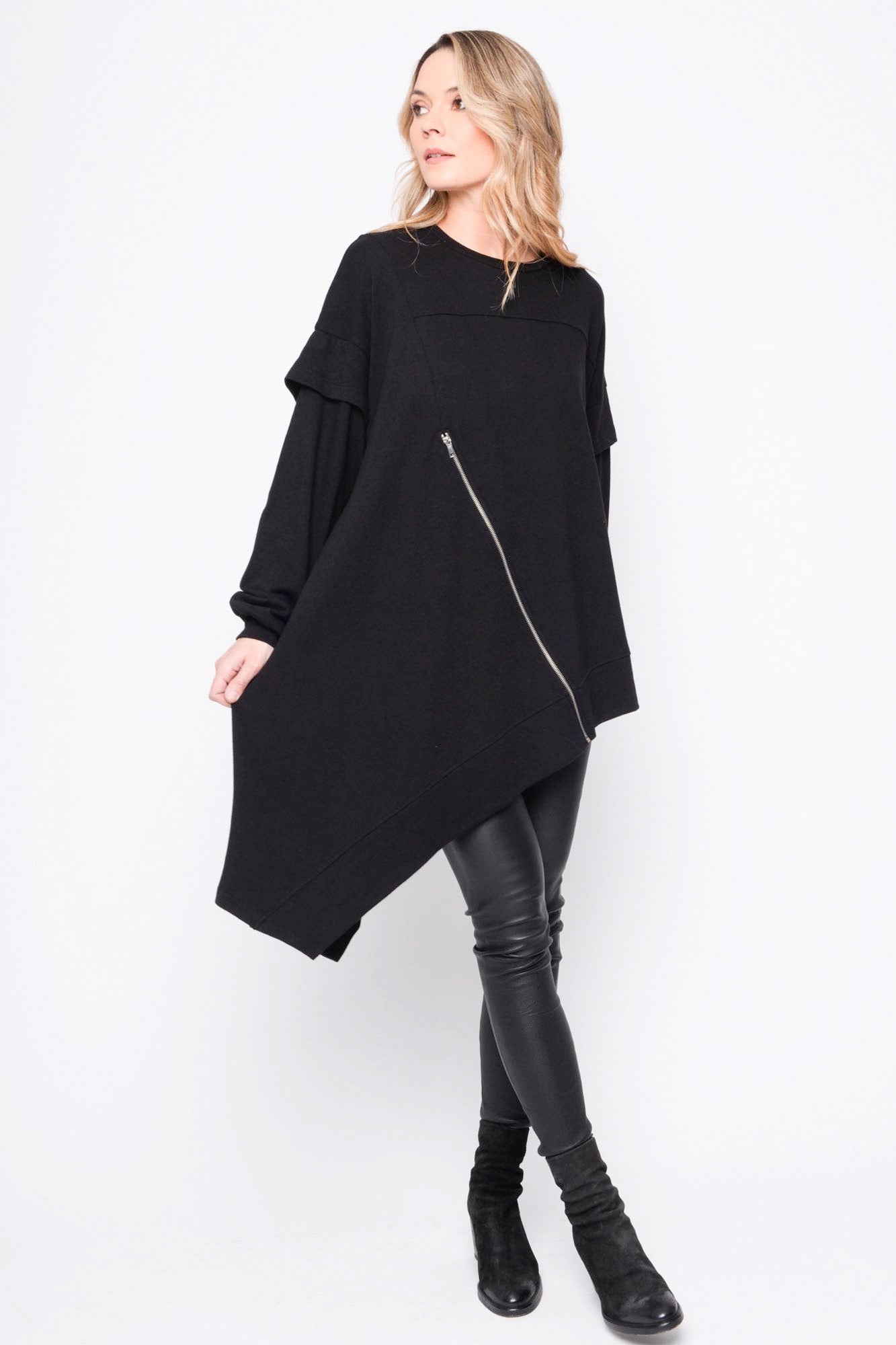 
                  
                    252.14.01 100% SOFT COTTON 100 BLACK
                  
                