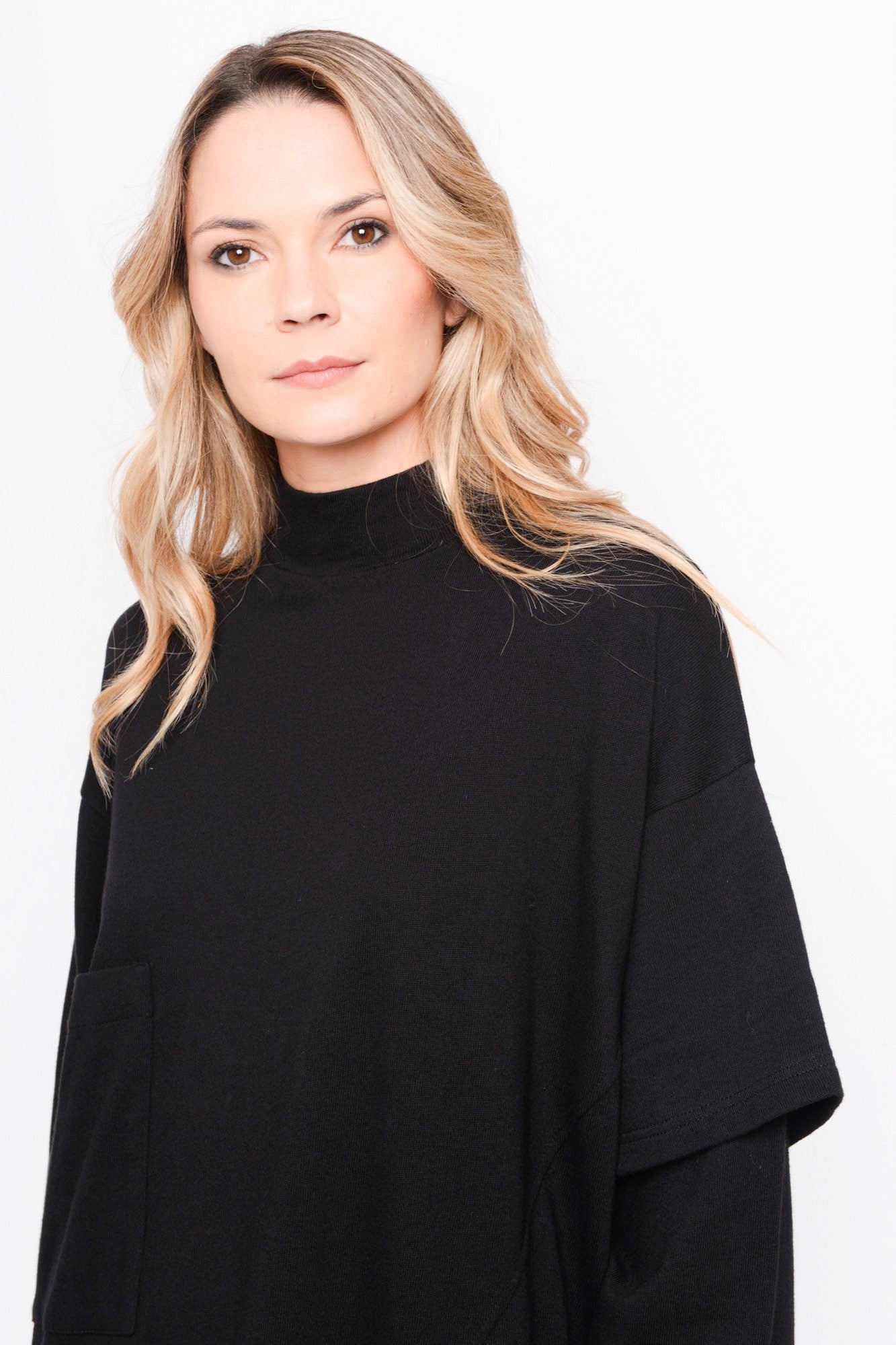 
                  
                    252.14.02 100% SOFT COTTON 100 BLACK
                  
                