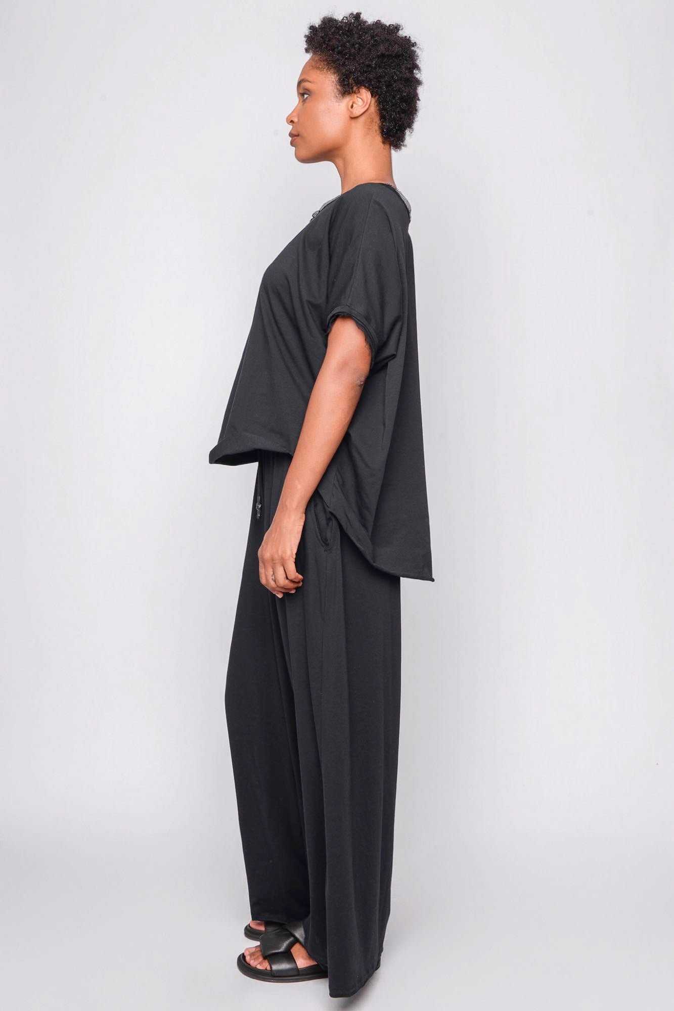 
                  
                    261.02.13 95% CO 5% EA 100 BLACK
                  
                