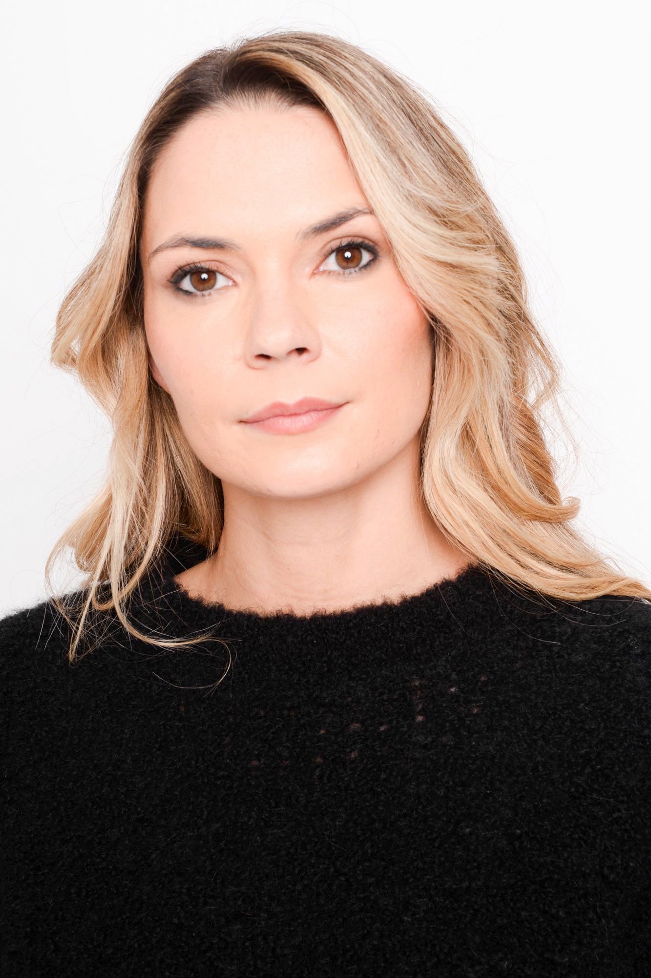 
                  
                    252.15.01 73%WO 15%PA 12%WP 100 BLACK
                  
                