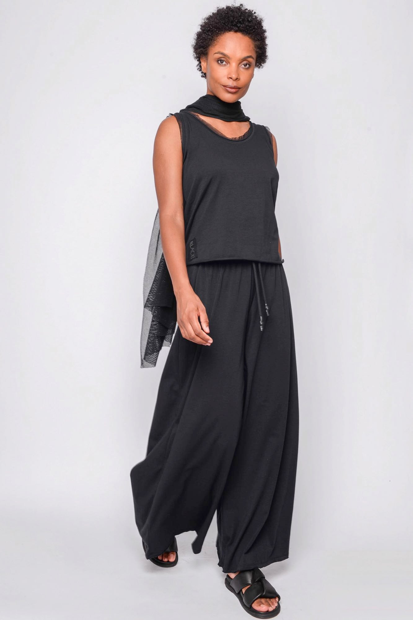 
                  
                    261.02.10 95% CO 5% EA 100 BLACK
                  
                