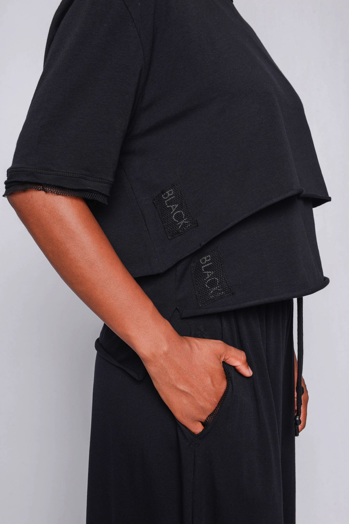 
                  
                    261.02.10 95% CO 5% EA 100 BLACK
                  
                