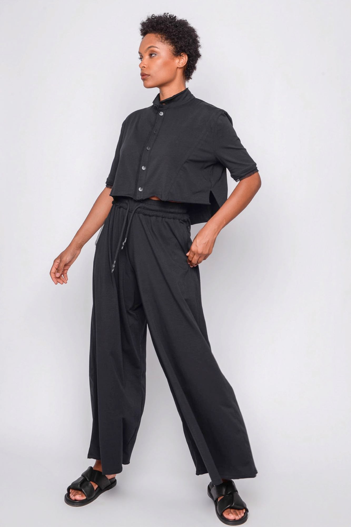 
                  
                    261.02.07 95% CO 5% EA 100 BLACK
                  
                