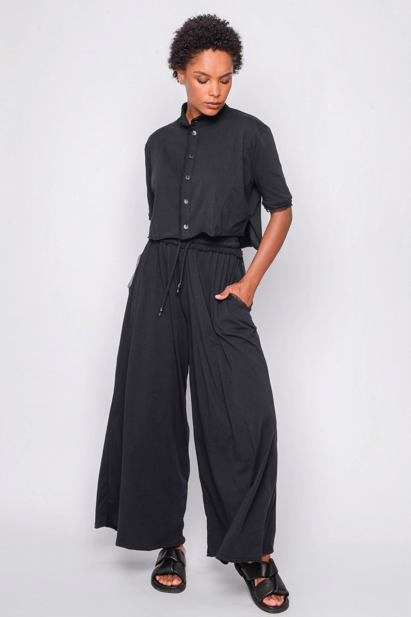 
                  
                    261.02.07 95% CO 5% EA 100 BLACK
                  
                