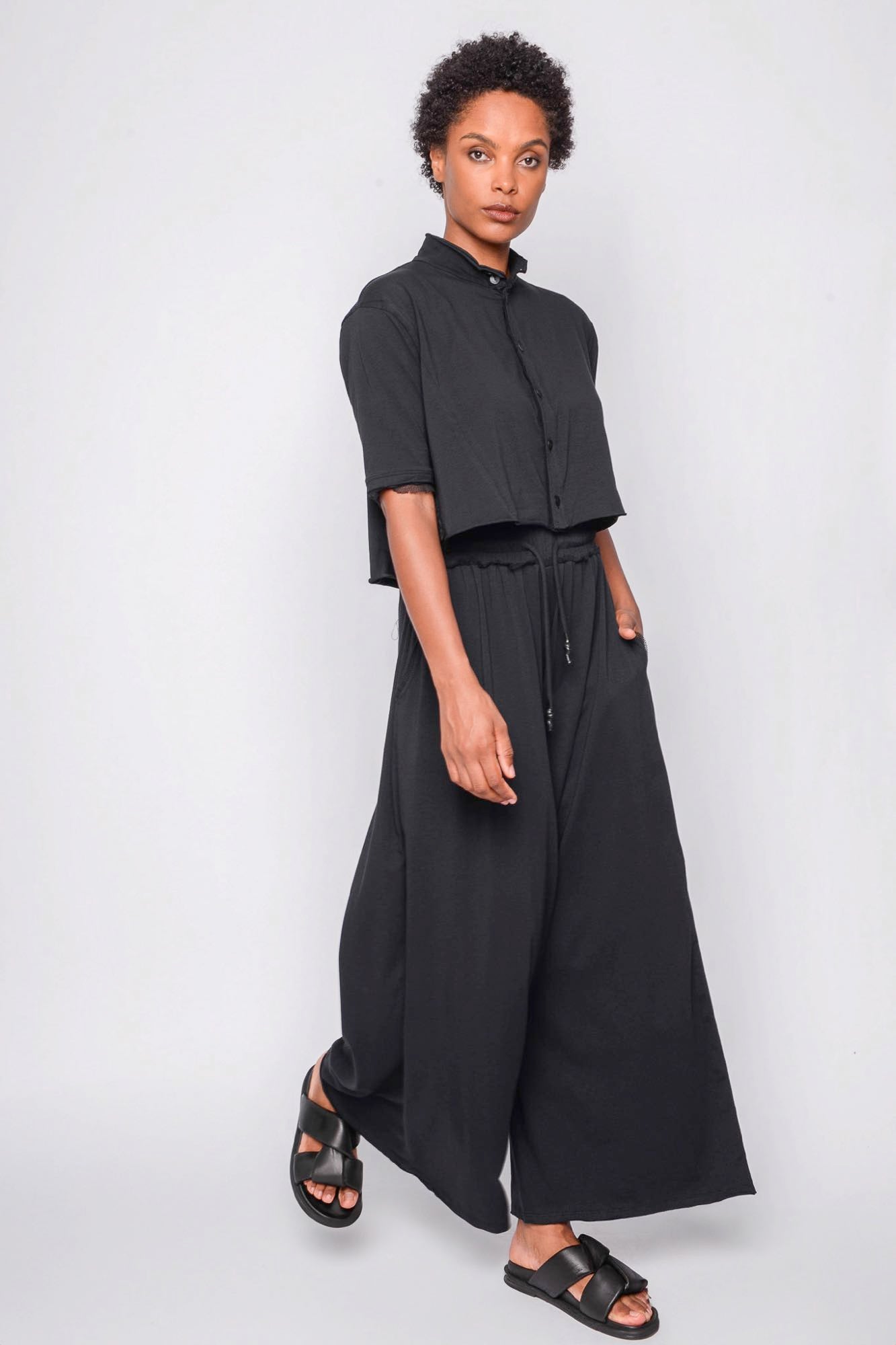 
                  
                    261.02.07 95% CO 5% EA 100 BLACK
                  
                