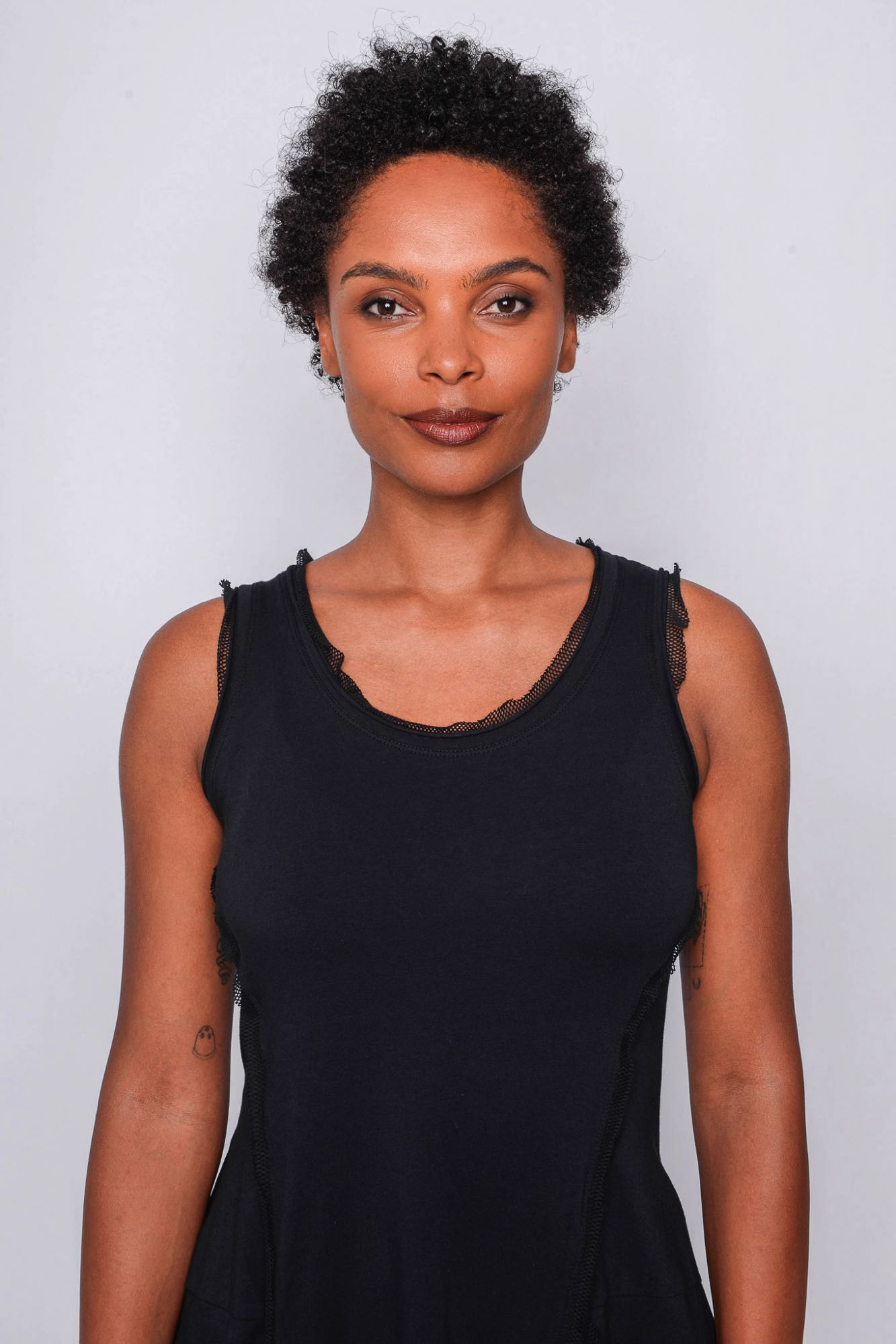 
                  
                    261.02.06 95% CO 5% EA 100 BLACK
                  
                