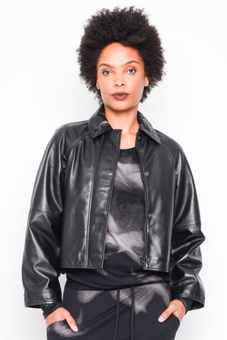 B41.262.41.03 SHORT JACKET 100%LEATH/95%NY5%EA 100 BLACK