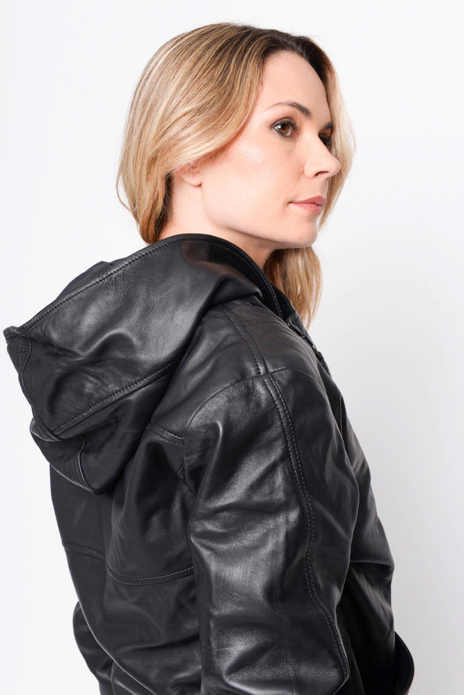 
                  
                    B41.252.41.06 100%LEATH/95%NY5%EA 100 BLACK
                  
                